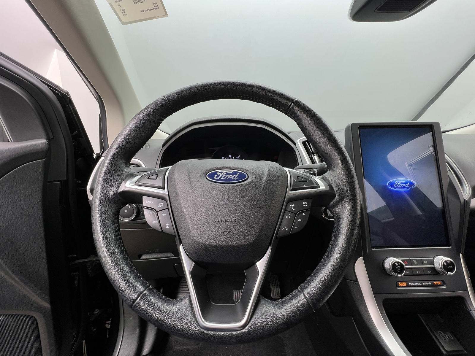 Thumbnail: 2023 Ford Edge - 4