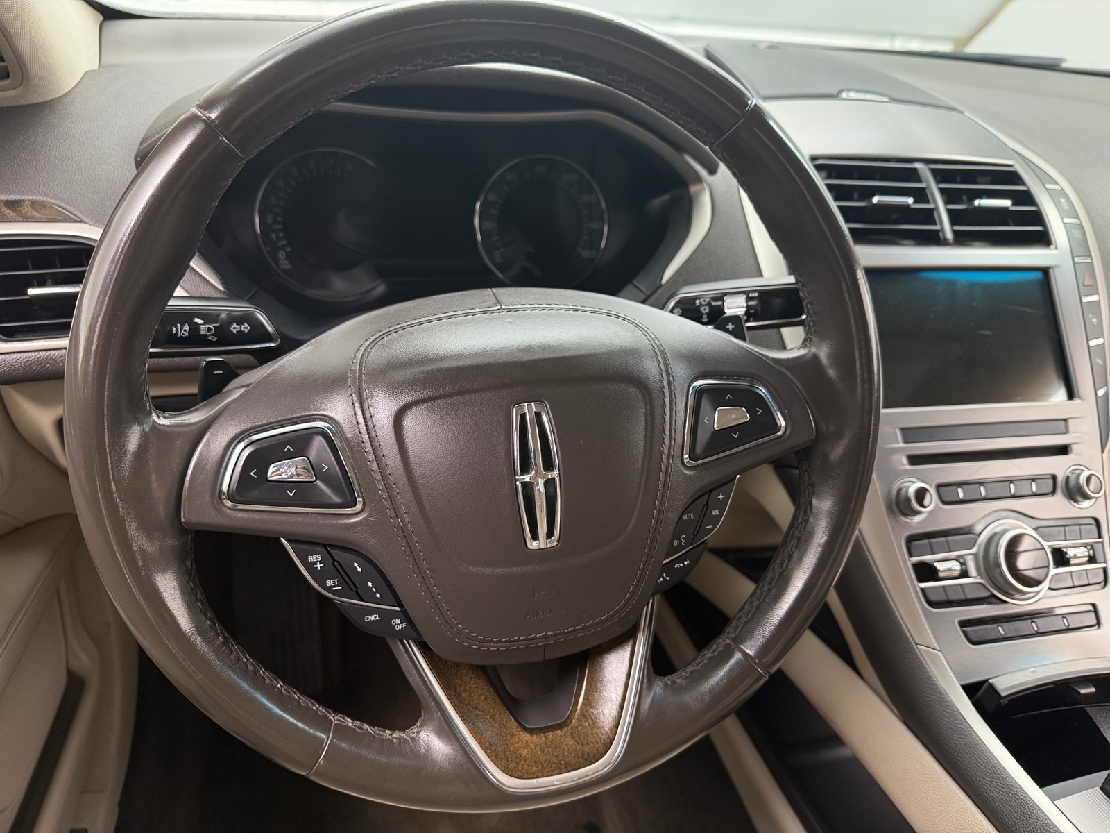 Thumbnail: 2018 Lincoln MKZ - 4