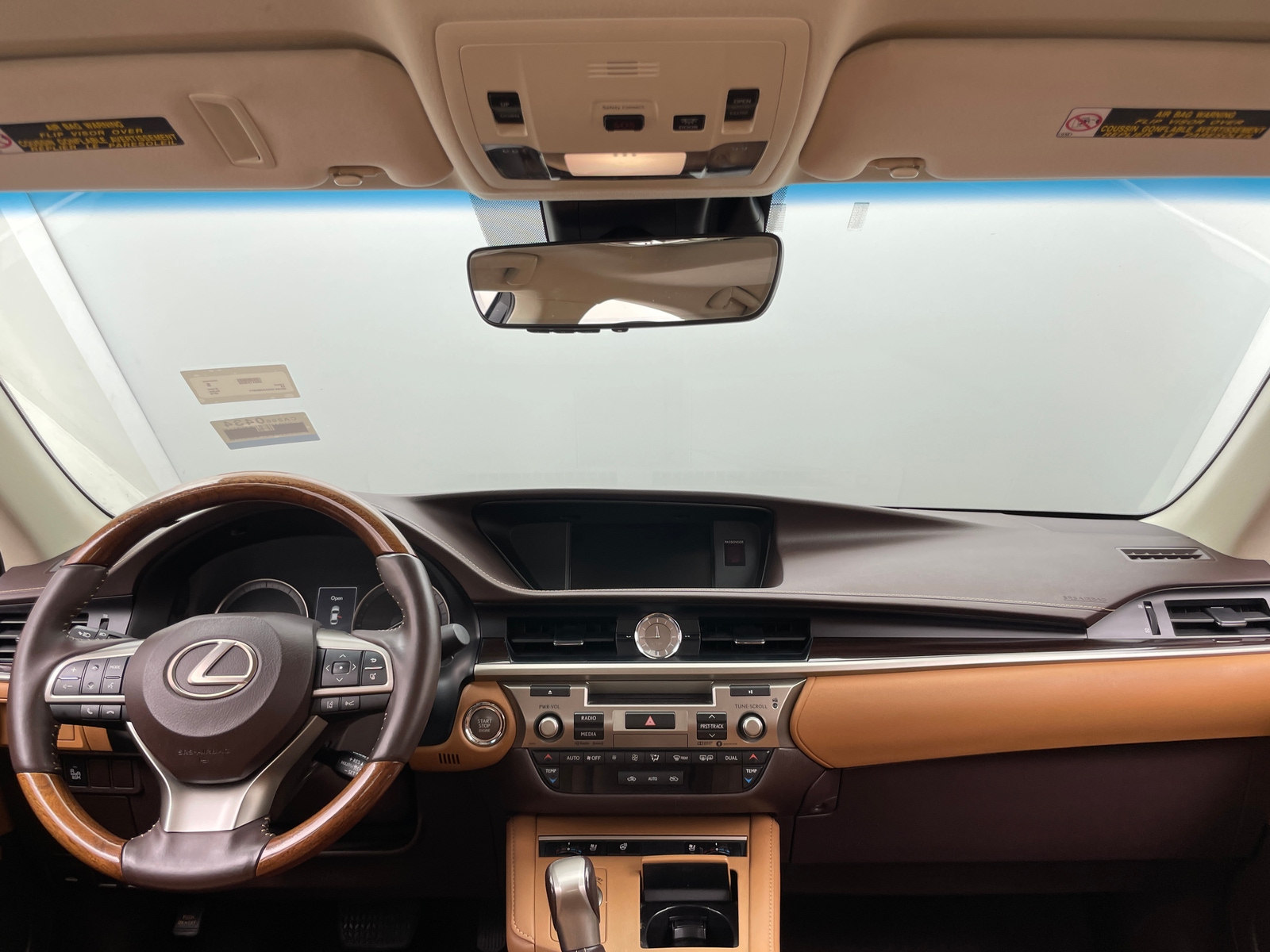 Thumbnail: 2018 Lexus ES - 2