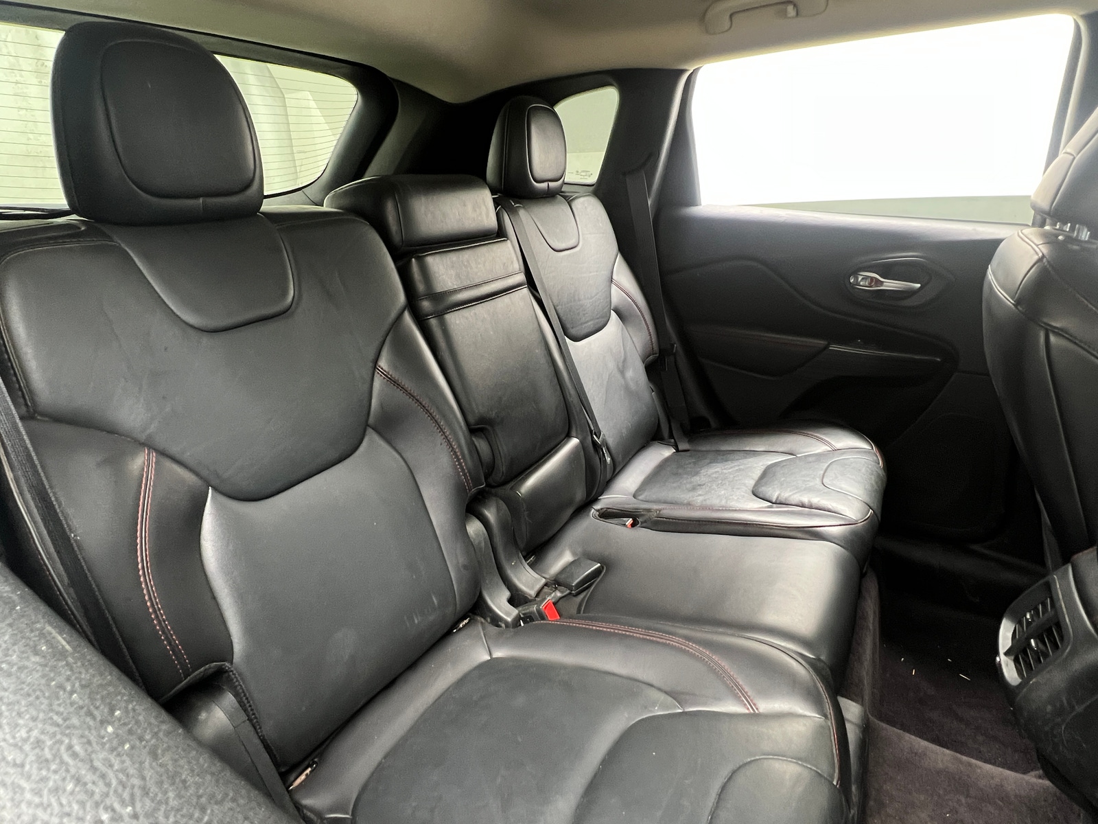 Thumbnail: 2016 Jeep Cherokee - 5