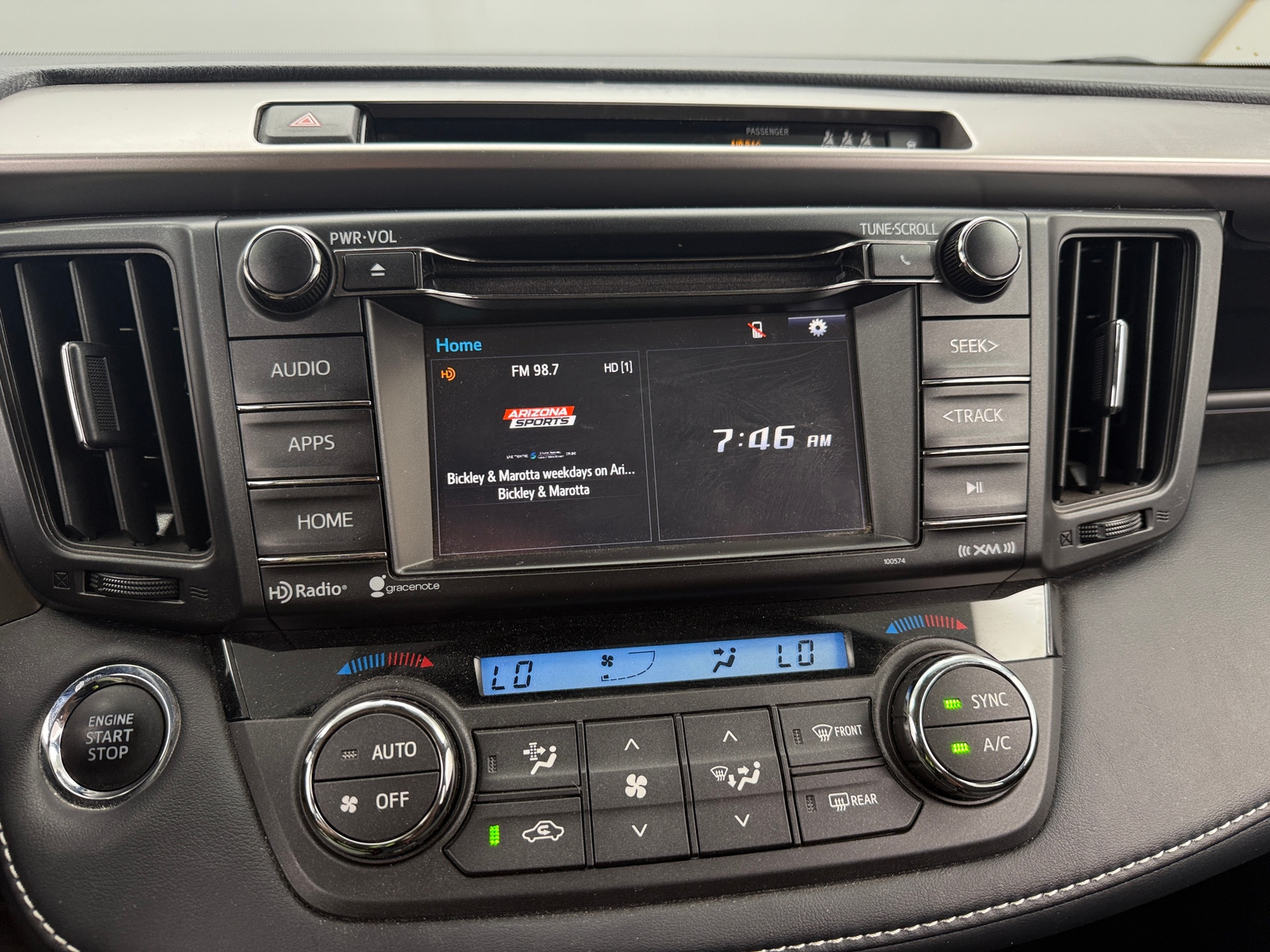 Thumbnail: 2018 Toyota RAV4 - 4
