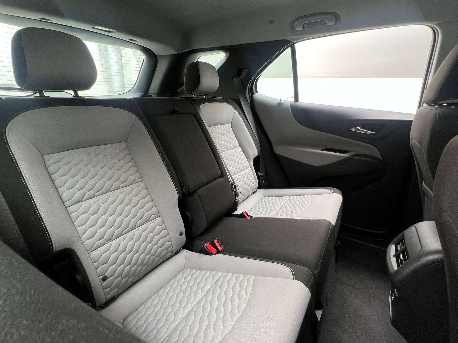 Thumbnail: 2021 Chevrolet Equinox - 6