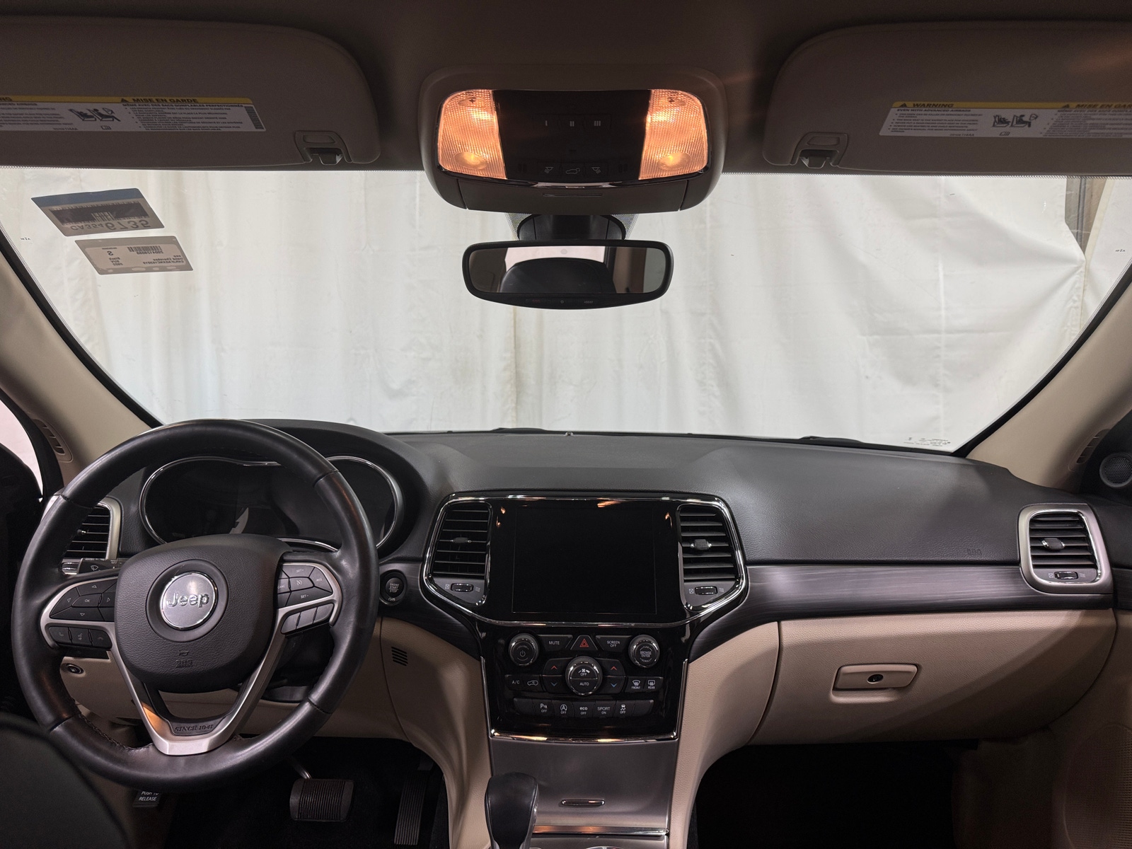 Thumbnail: 2022 Jeep Grand Cherokee - 3