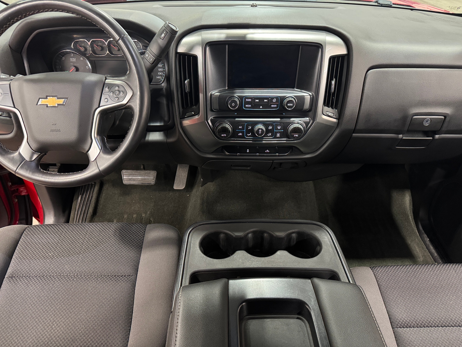 Thumbnail: 2015 Chevrolet Silverado 1500 - 3