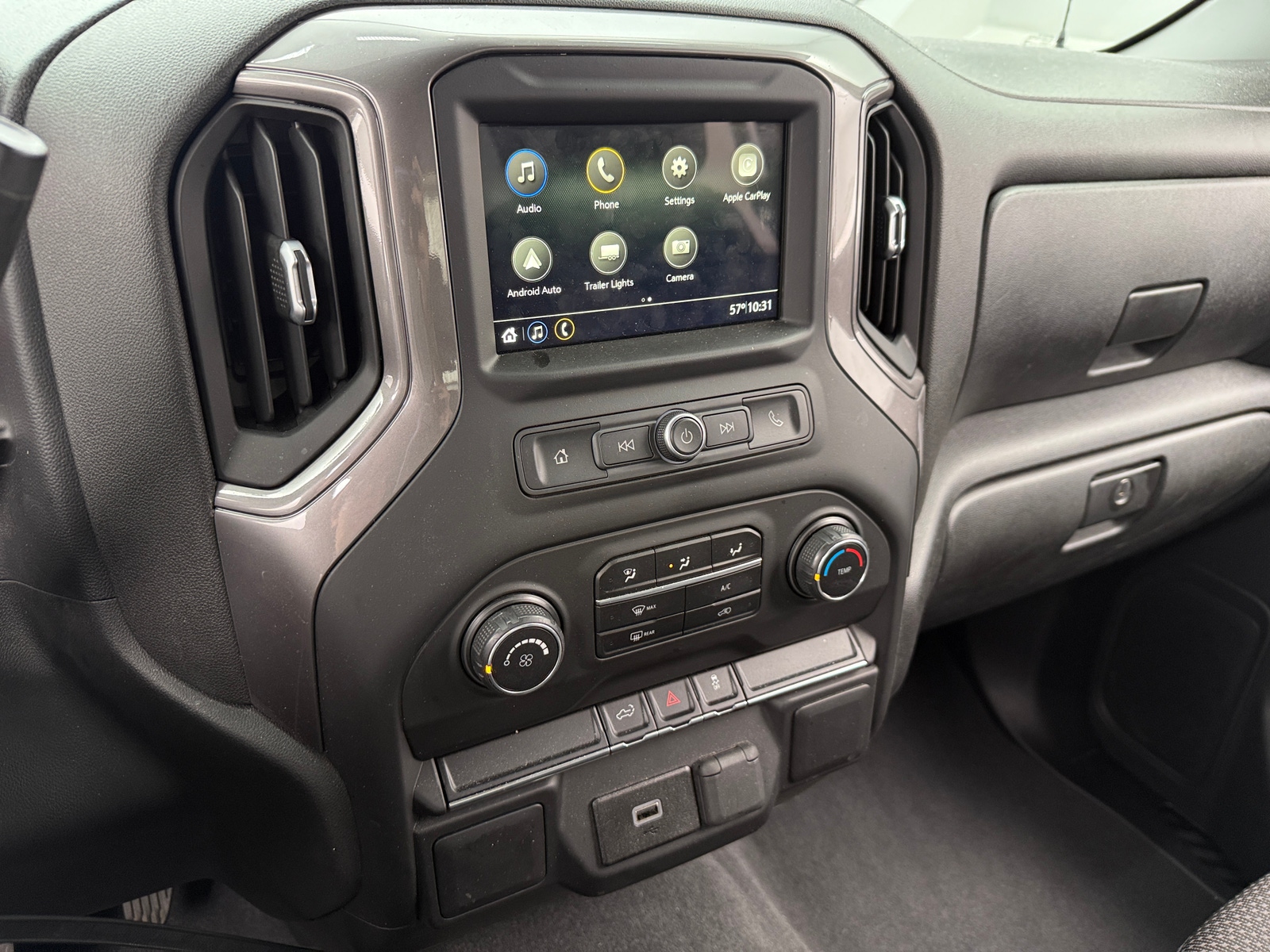 Thumbnail: 2019 Chevrolet Silverado 1500 - 4