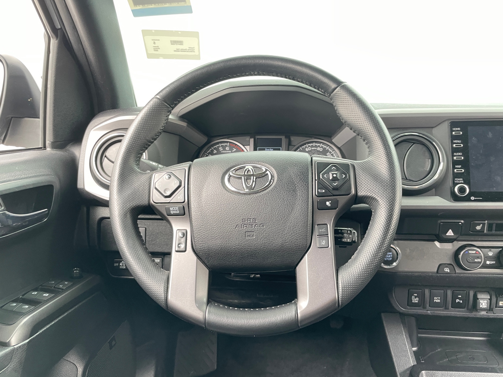 Thumbnail: 2022 Toyota Tacoma - 5