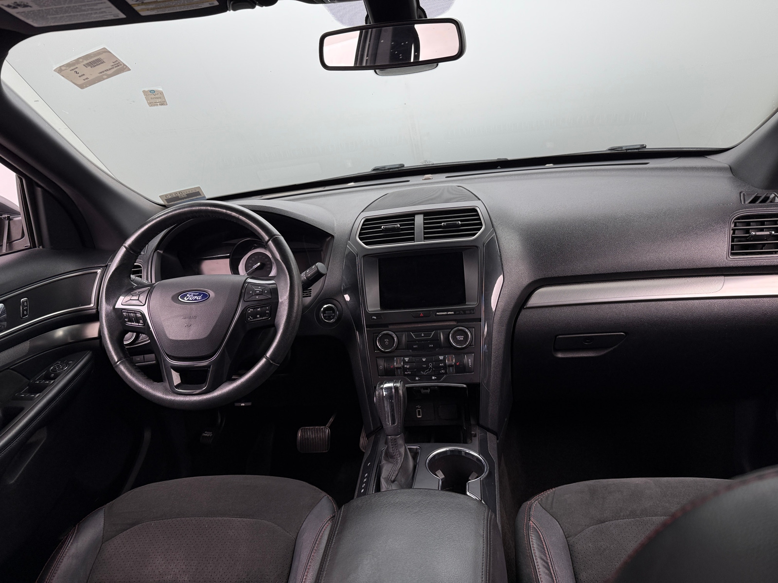 Thumbnail: 2018 Ford Explorer - 3