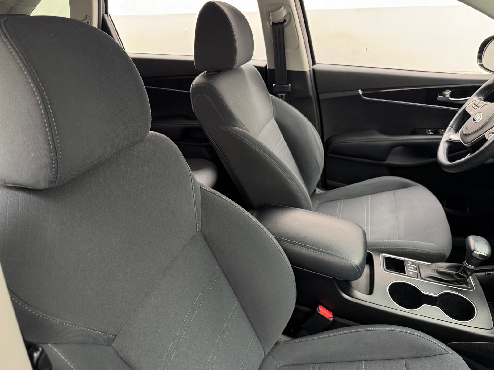 Thumbnail: 2019 Kia Sorento - 2