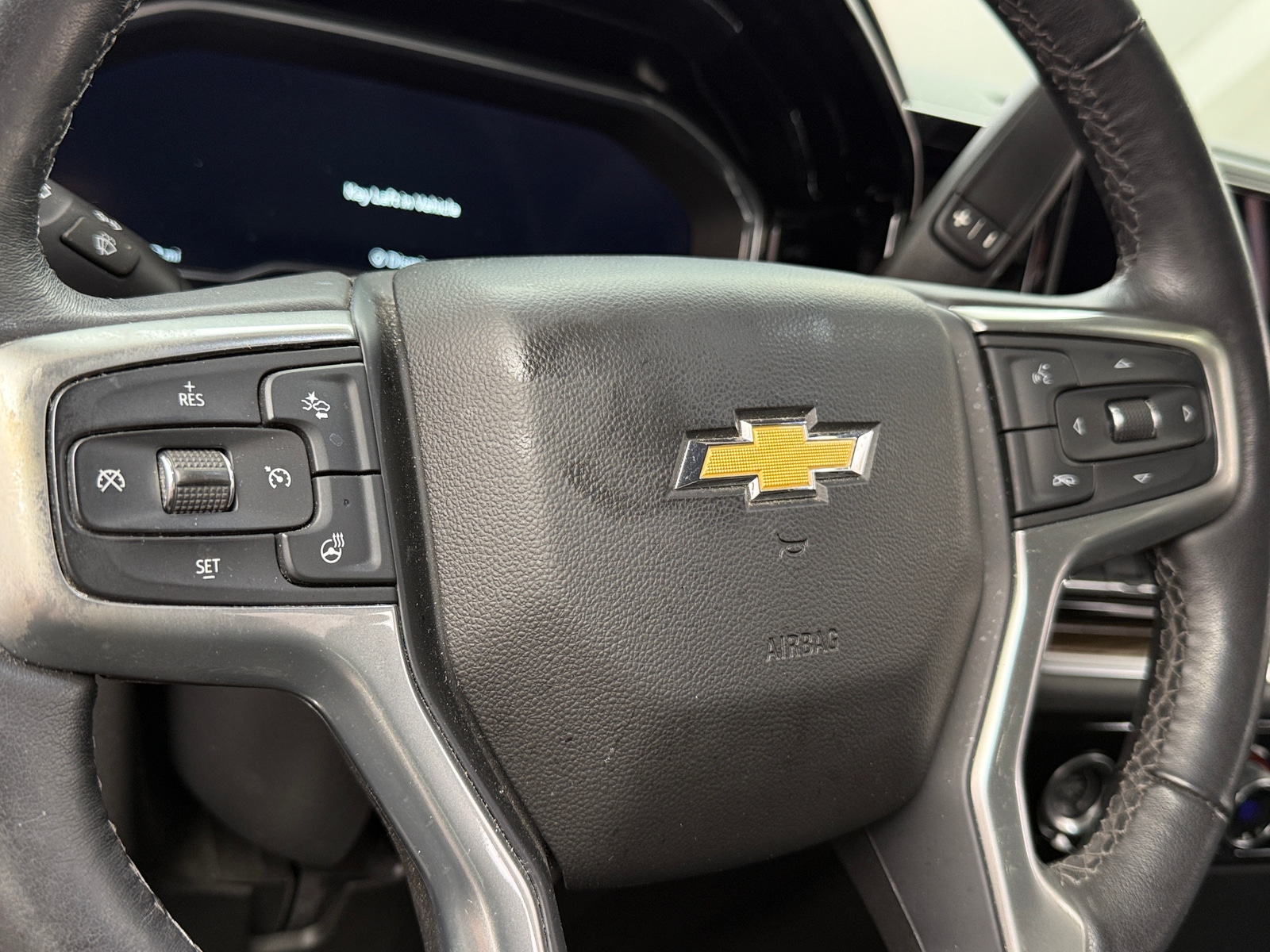 Thumbnail: 2022 Chevrolet Silverado 1500 - 5