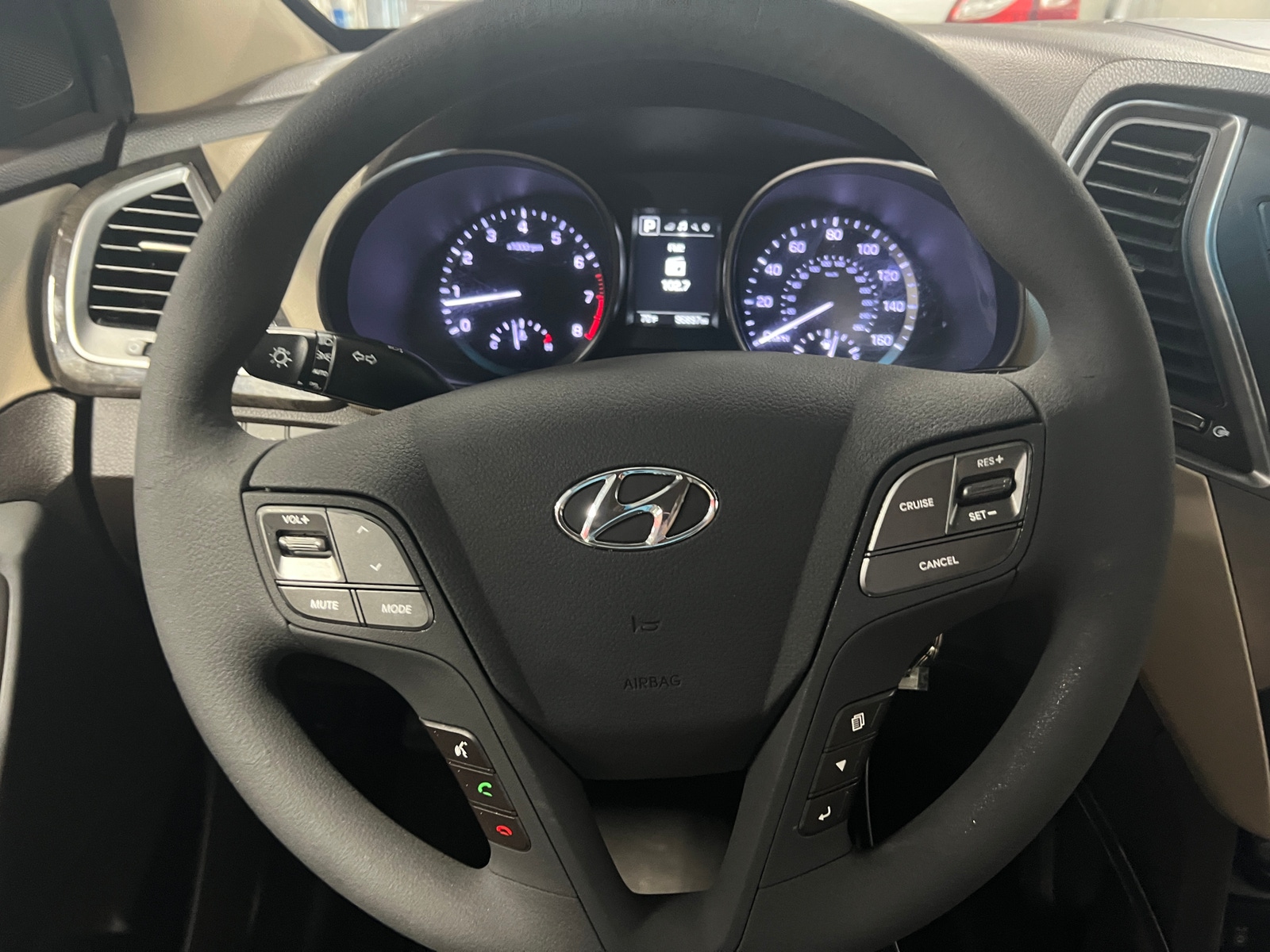 Thumbnail: 2018 Hyundai Santa Fe - 5