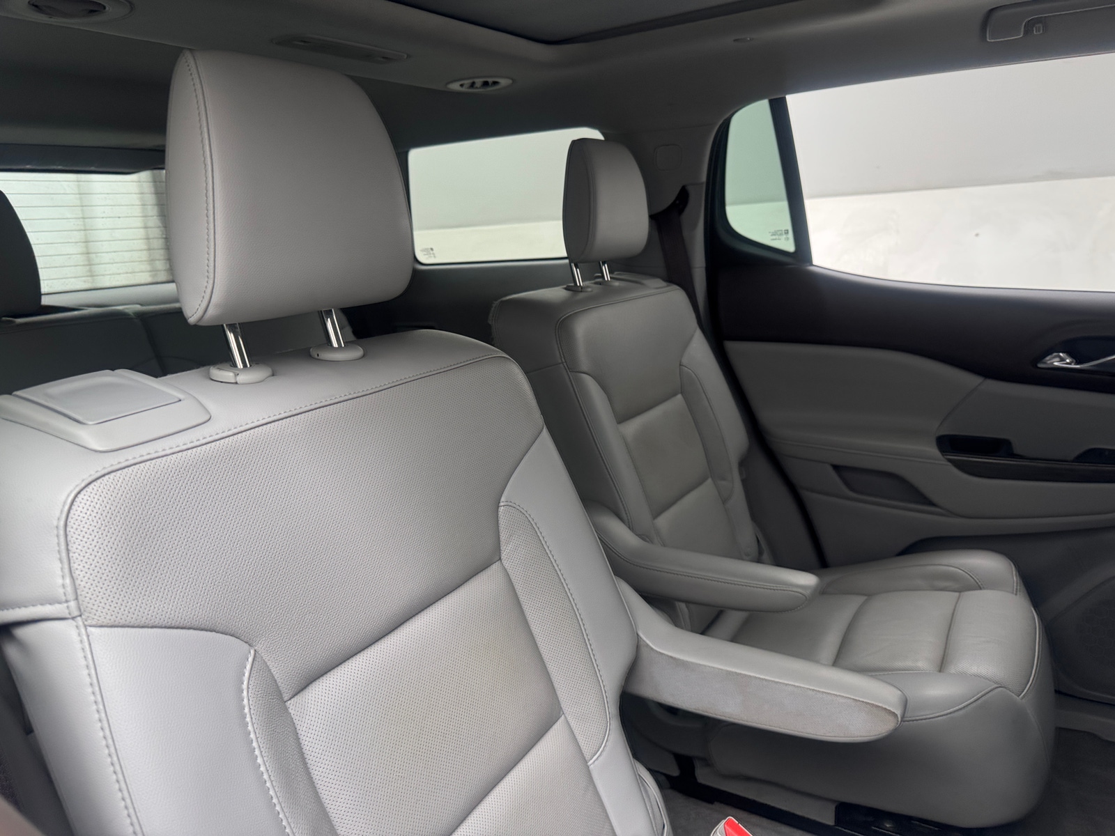 Thumbnail: 2017 GMC Acadia - 5