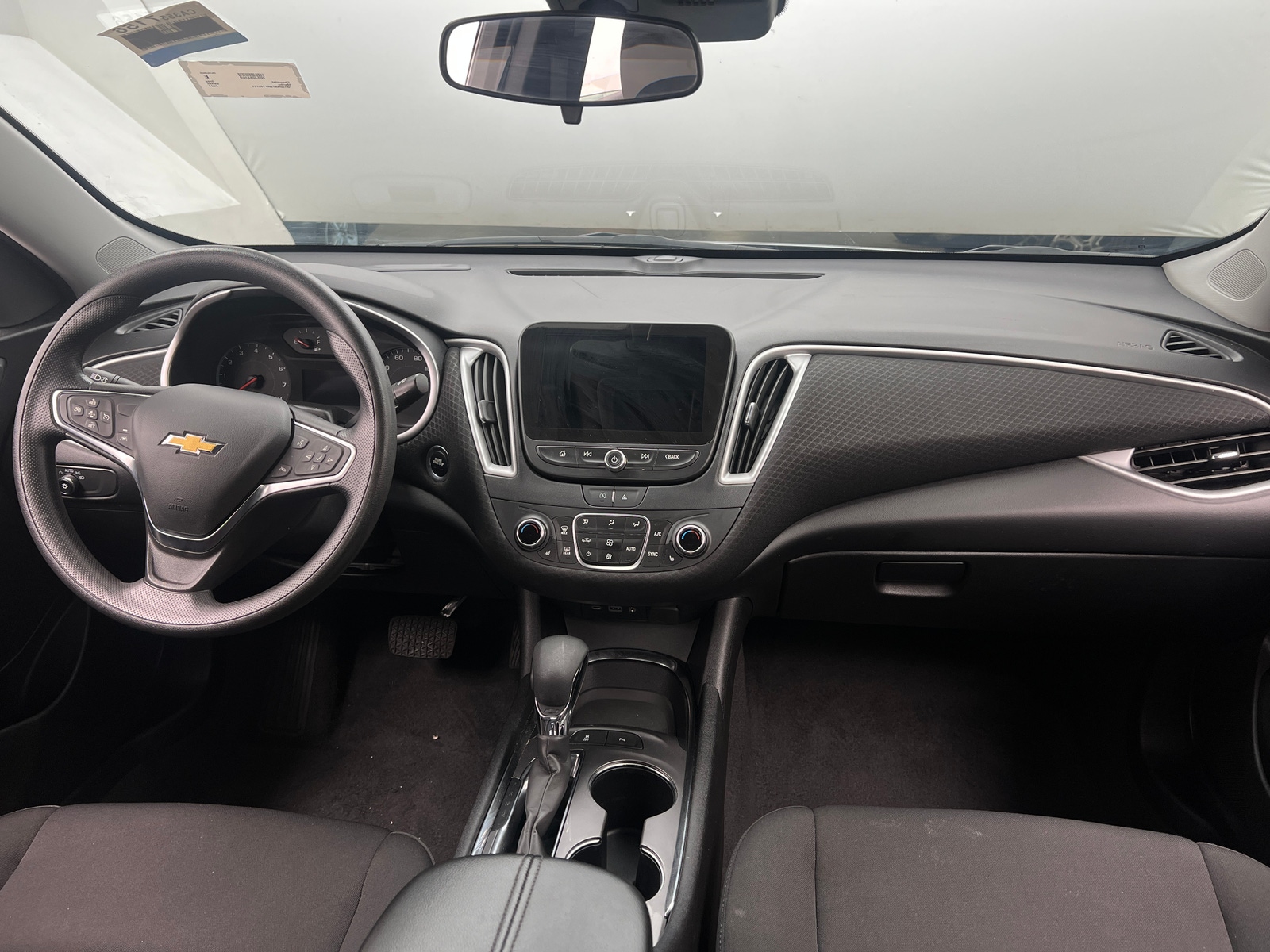 Thumbnail: 2024 Chevrolet Malibu - 3