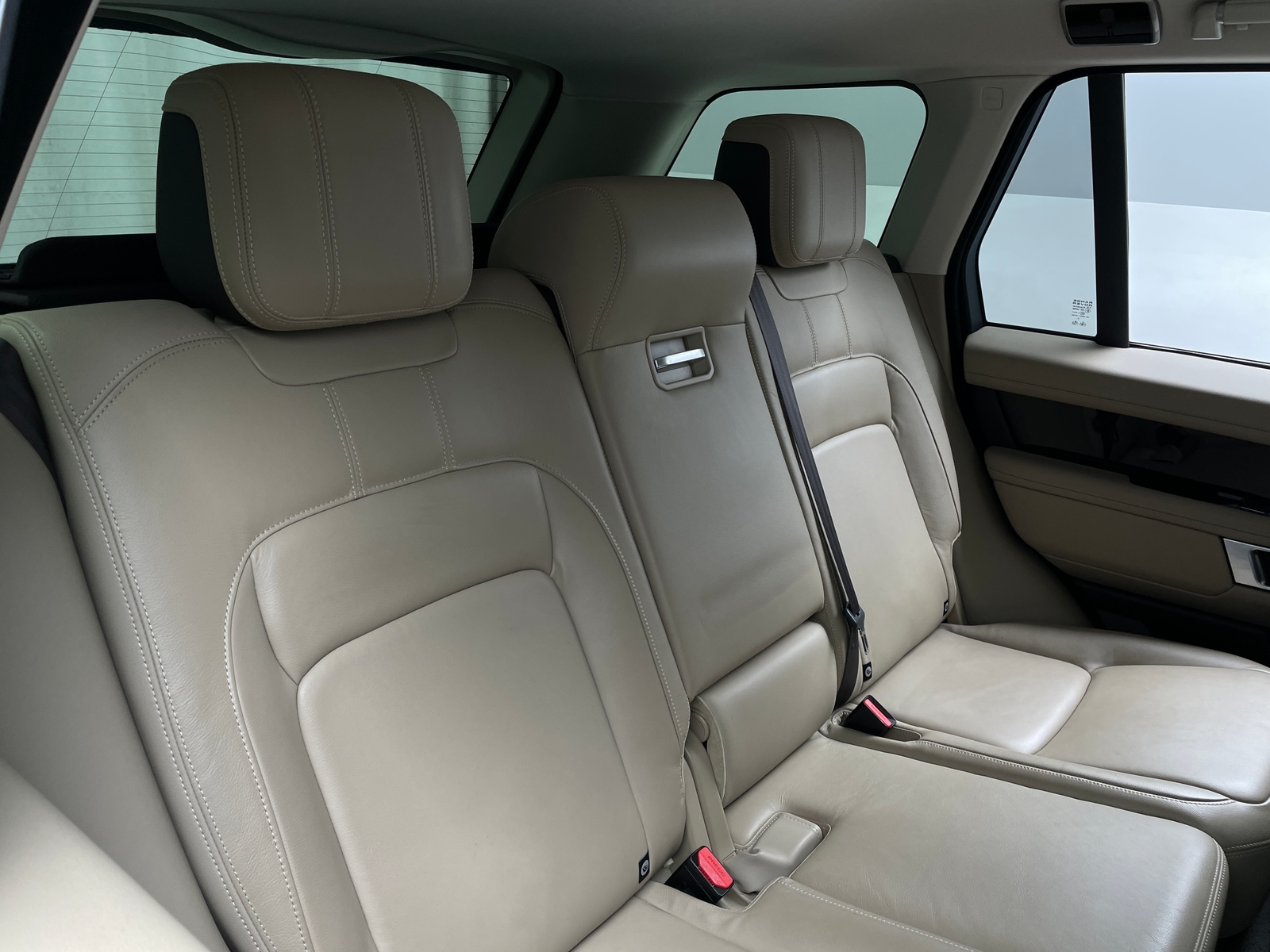 Thumbnail: 2020 Land Rover Range Rover - 5