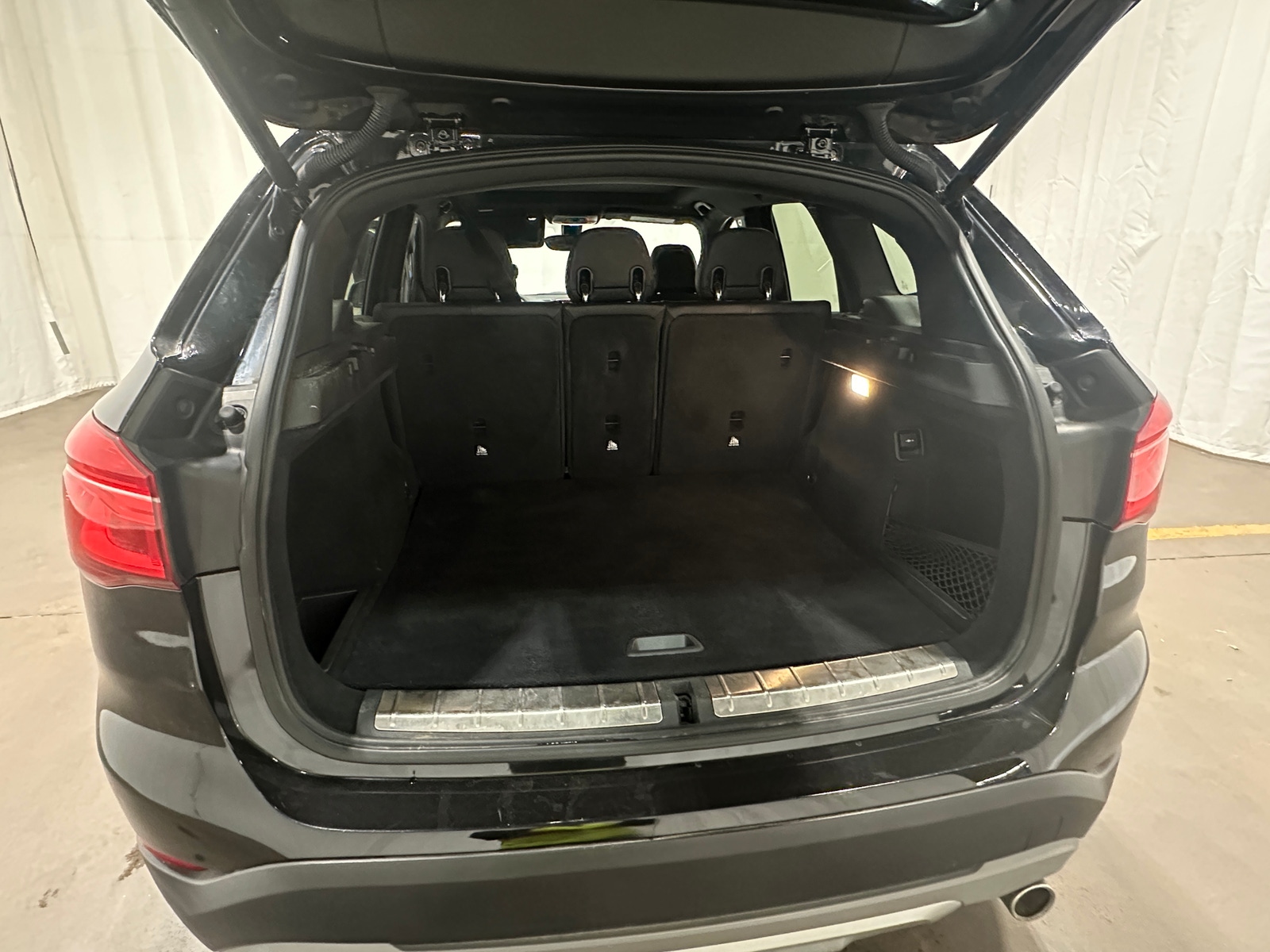 Thumbnail: 2018 BMW X1 - 6