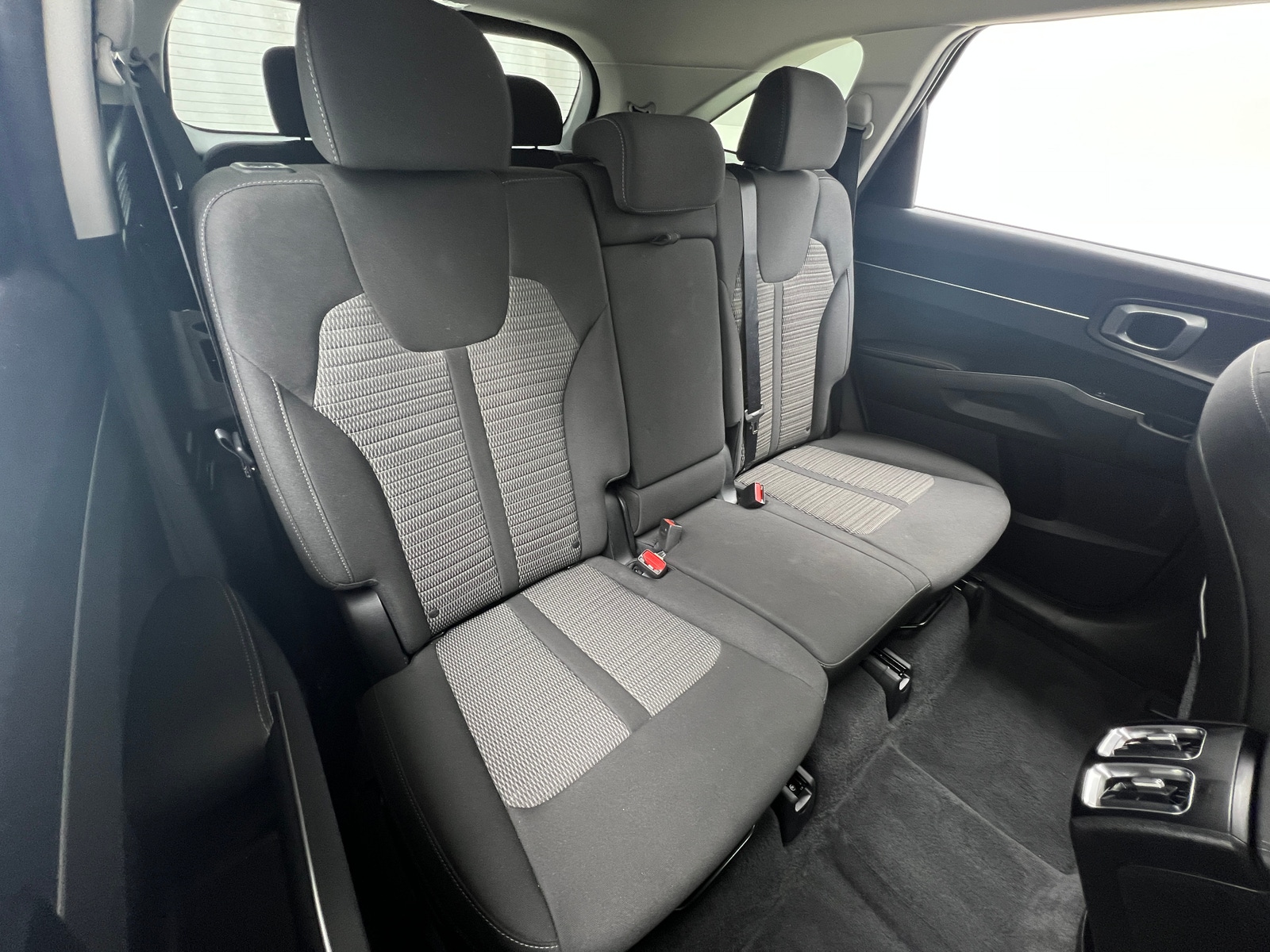 Thumbnail: 2022 Kia Sorento - 6