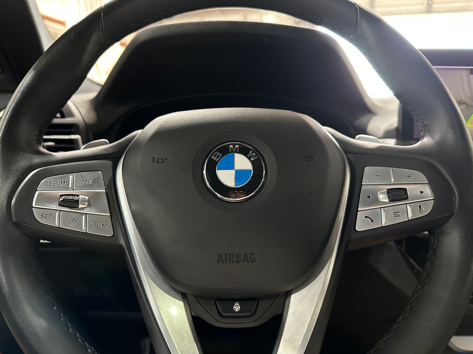 Thumbnail: 2023 BMW X4 - 4