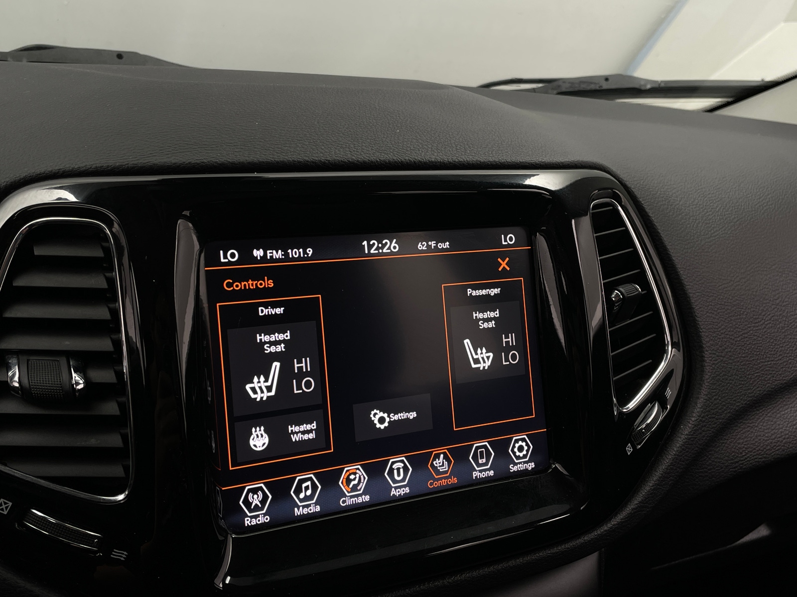 Thumbnail: 2021 Jeep Compass - 3