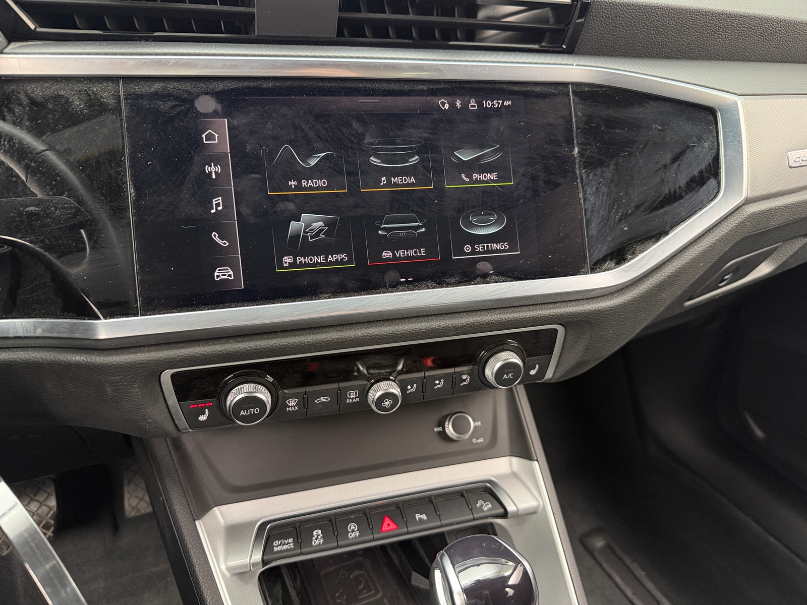 Thumbnail: 2022 Audi Q3 - 3