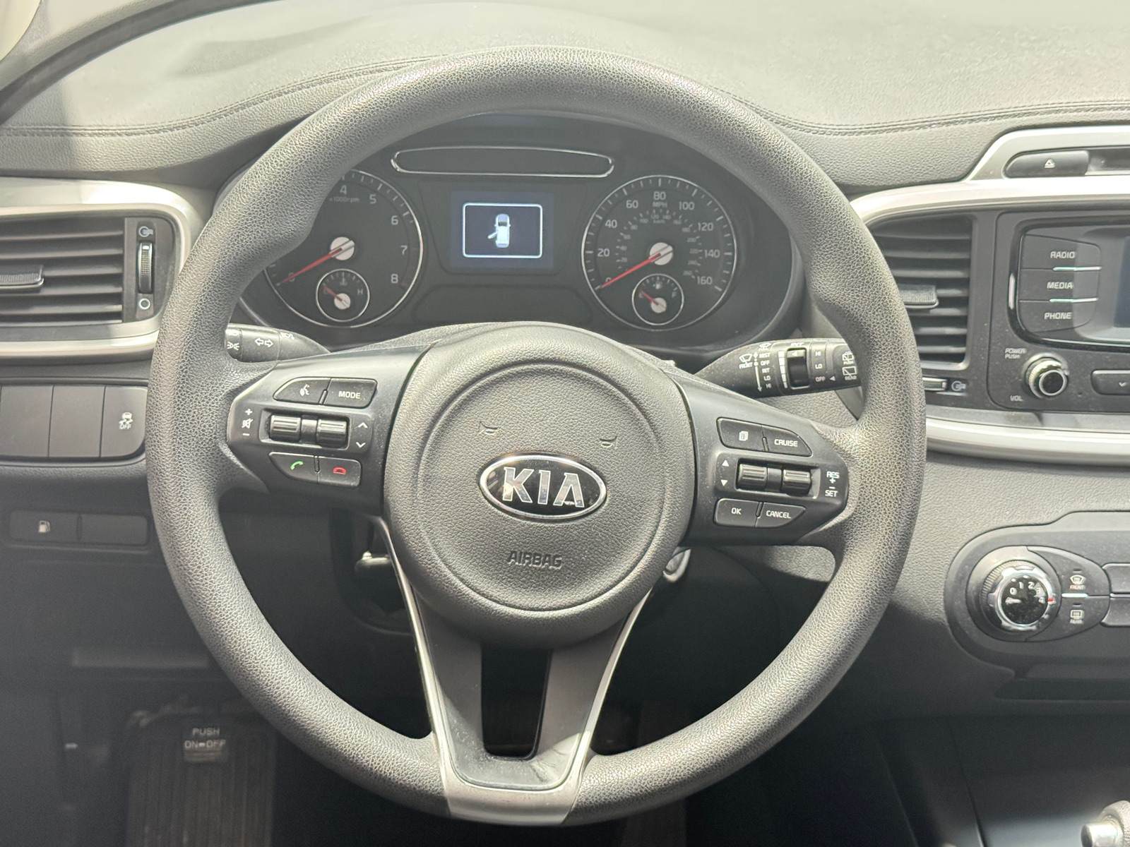 Thumbnail: 2018 Kia Sorento - 5