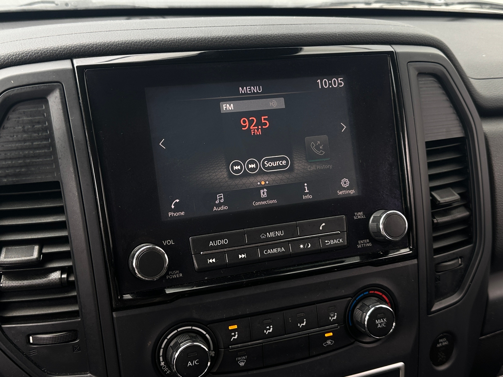 Thumbnail: 2021 Nissan Titan - 3