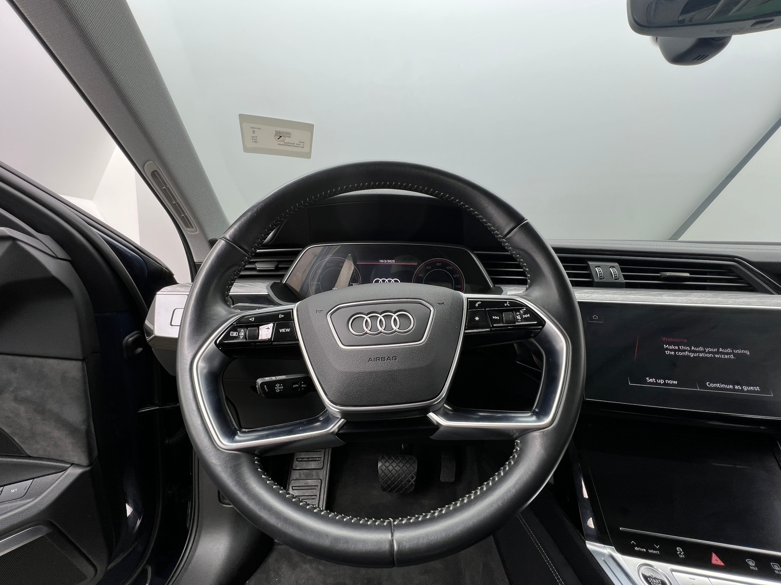 Thumbnail: 2021 Audi e-tron S - 4