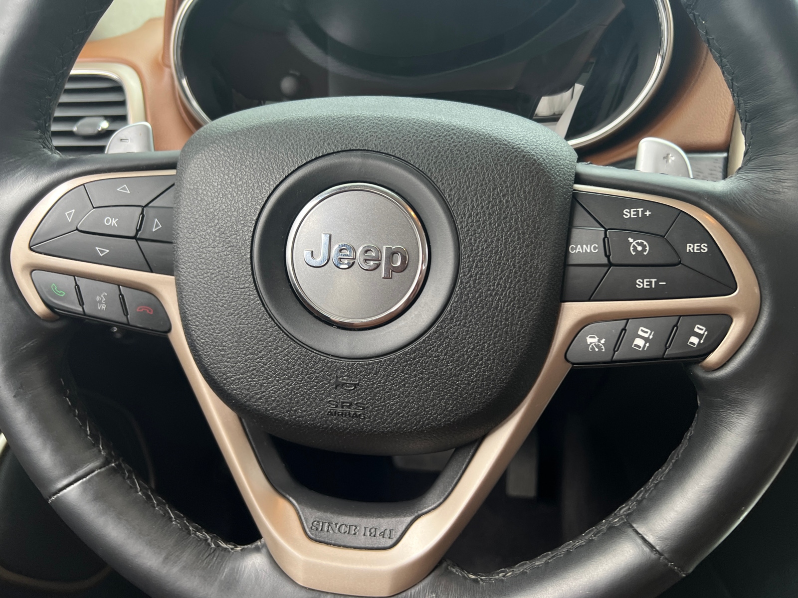 Thumbnail: 2016 Jeep Grand Cherokee - 4