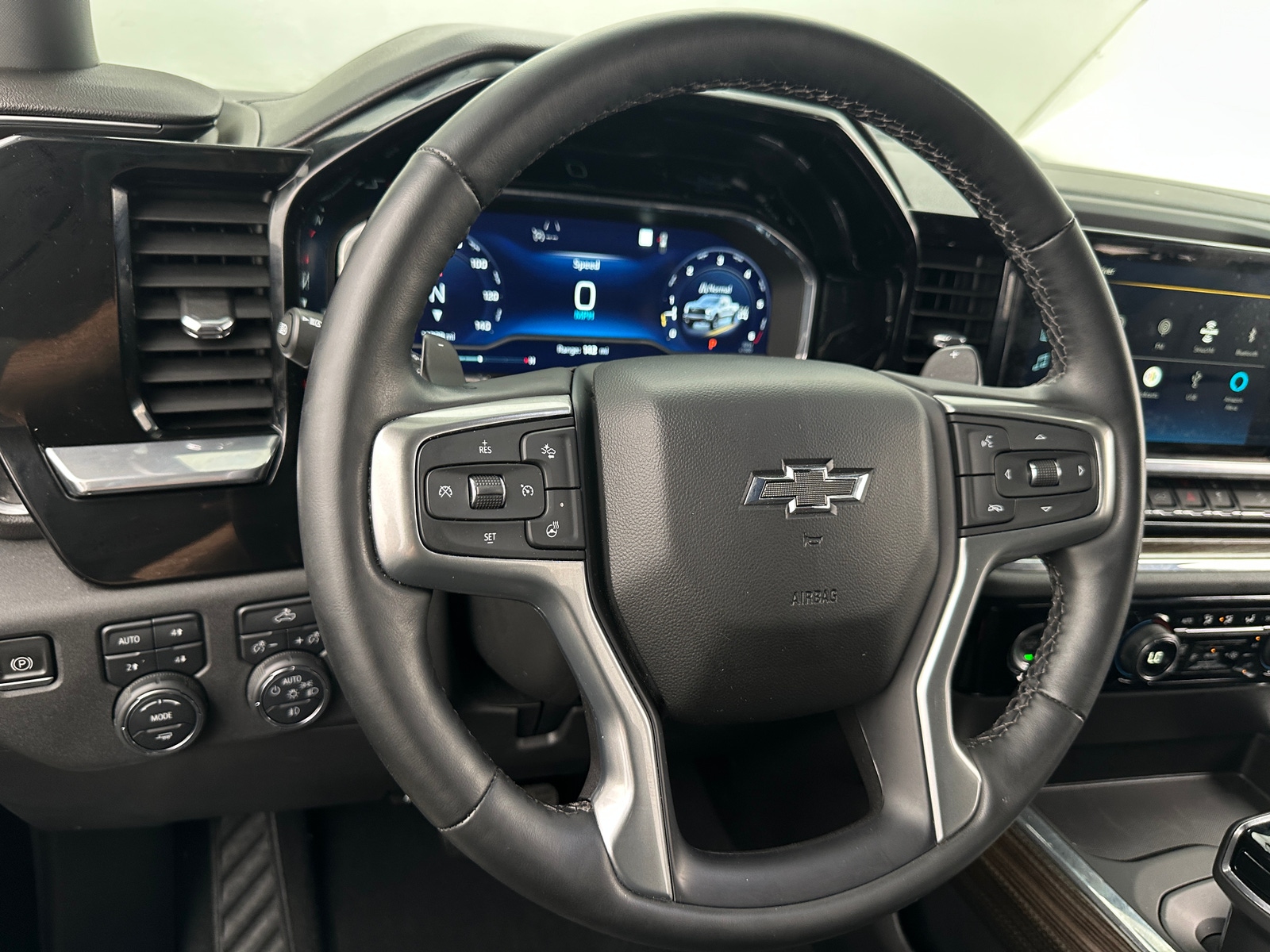 Thumbnail: 2023 Chevrolet Silverado 1500 - 5