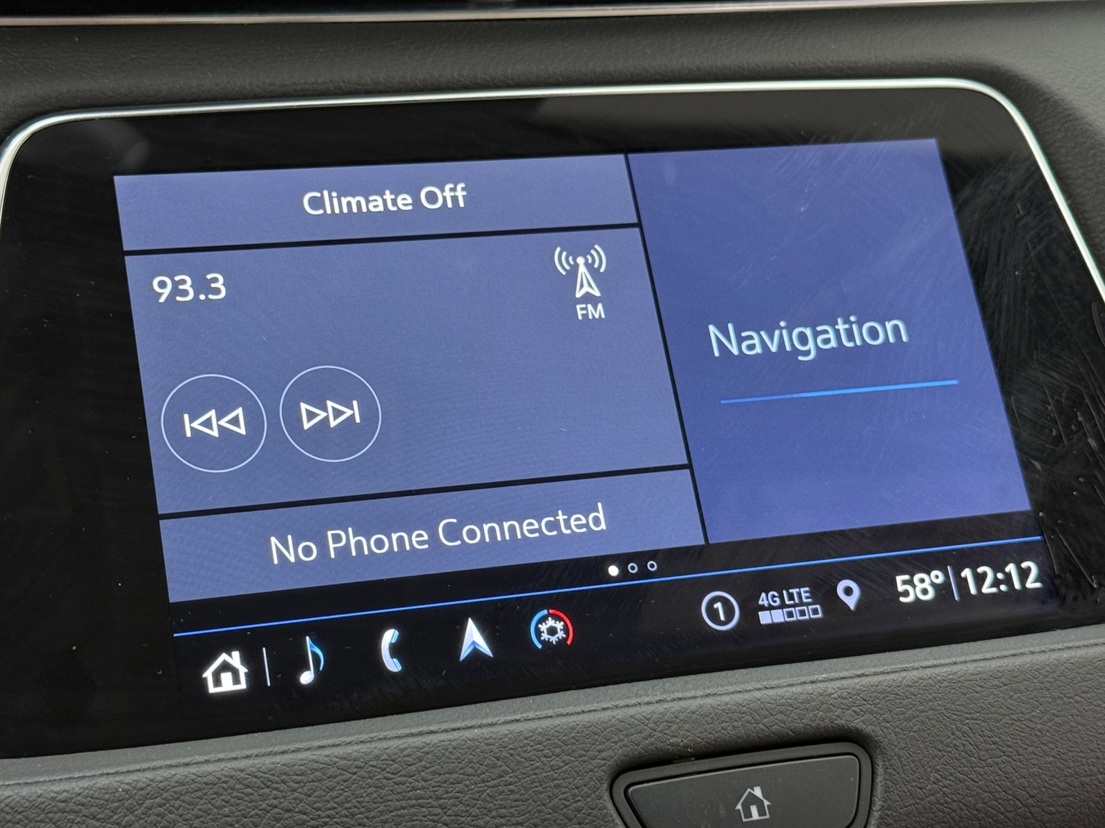 Thumbnail: 2019 Cadillac XT4 - 3