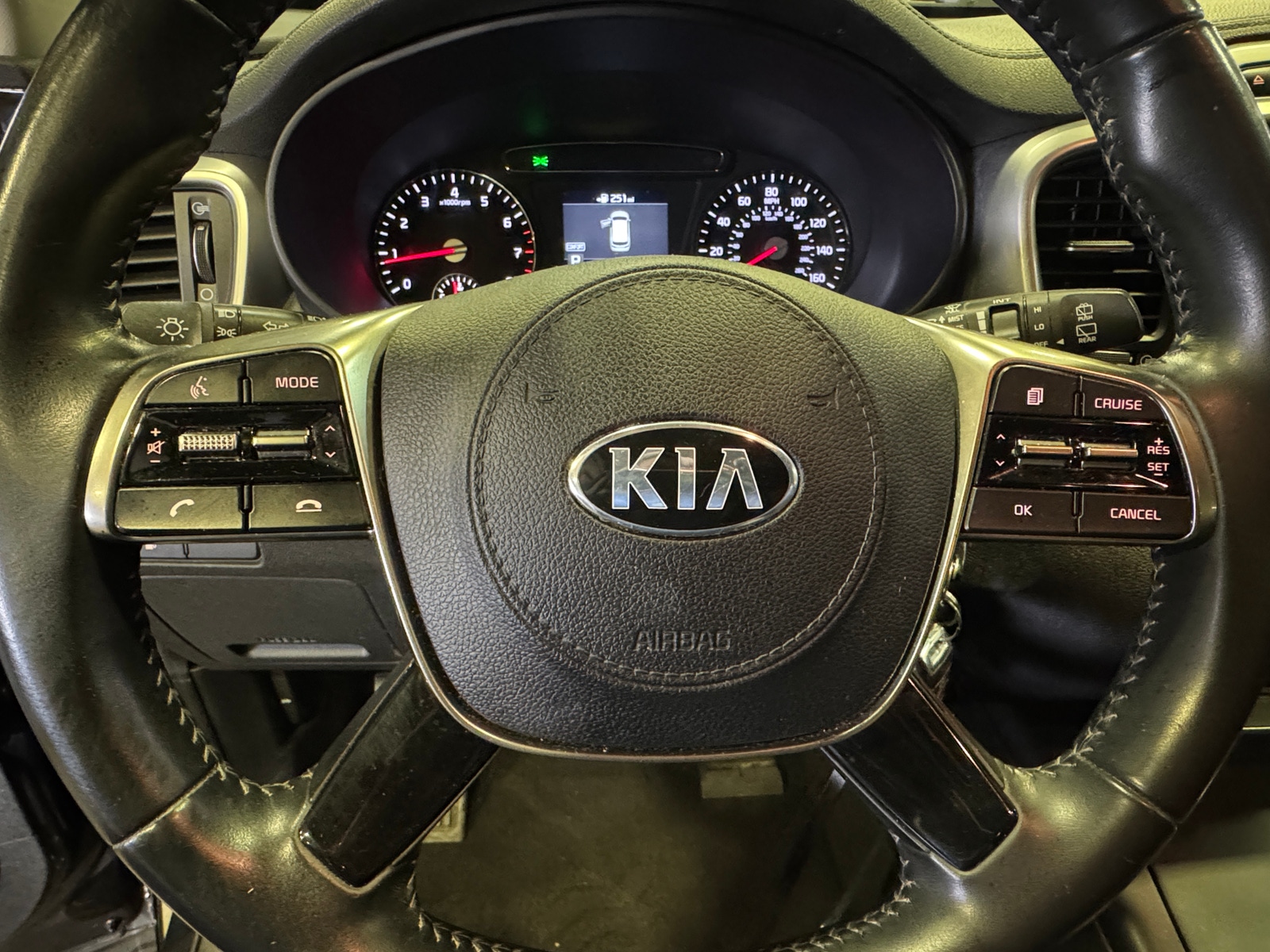 Thumbnail: 2019 Kia Sorento - 5
