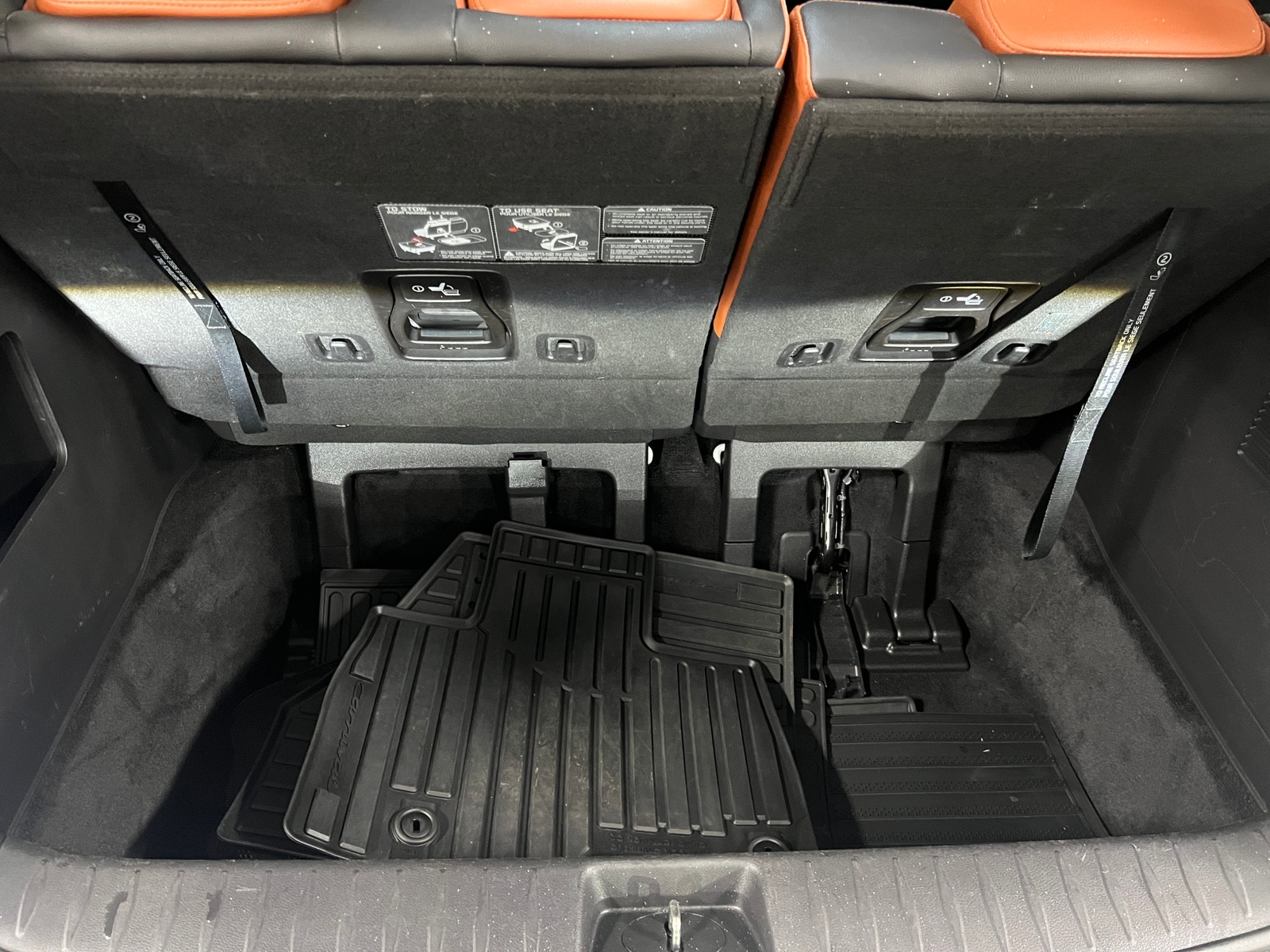 Thumbnail: 2022 Kia Carnival - 6