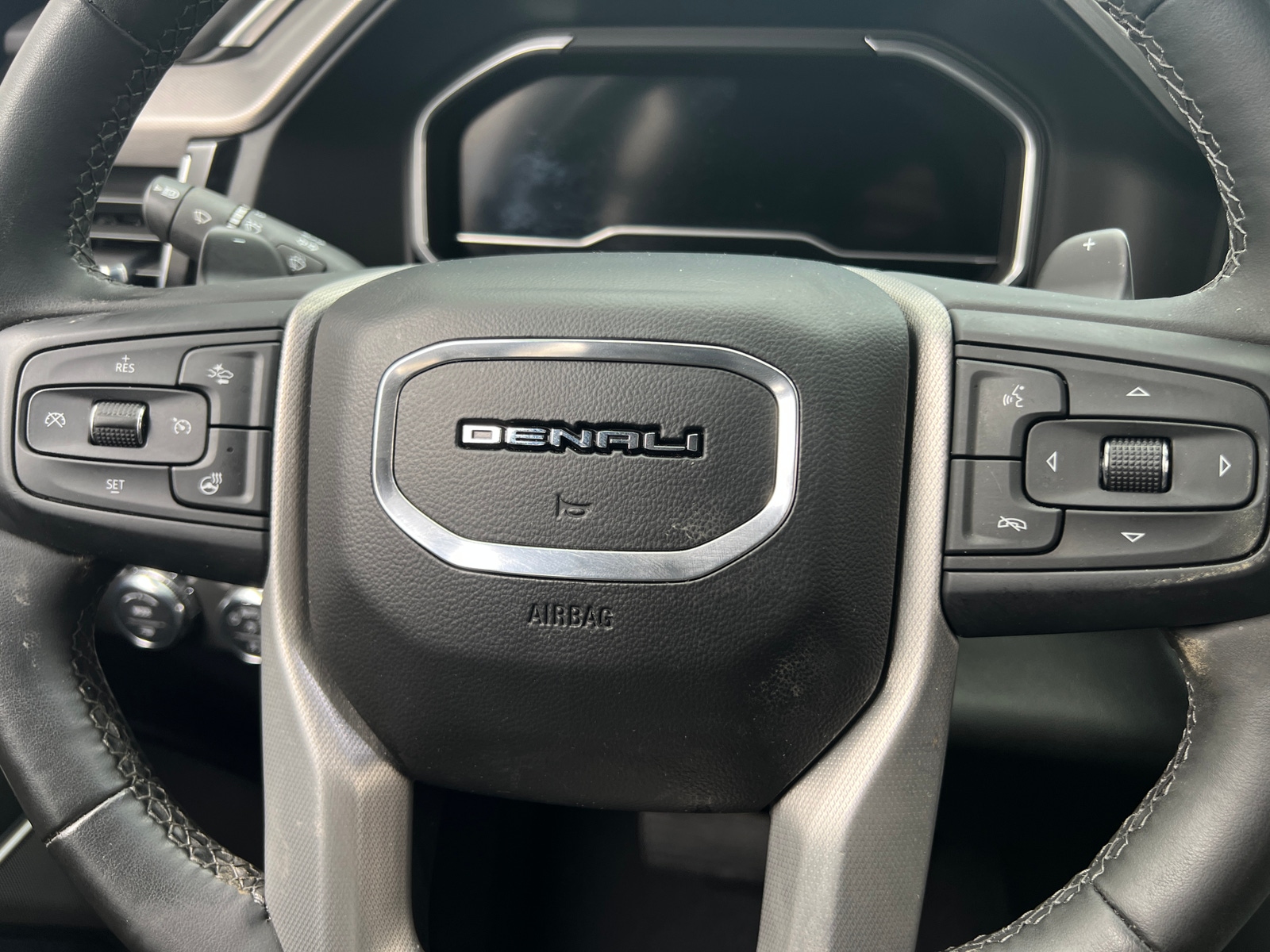 Thumbnail: 2023 GMC Sierra 1500 - 4