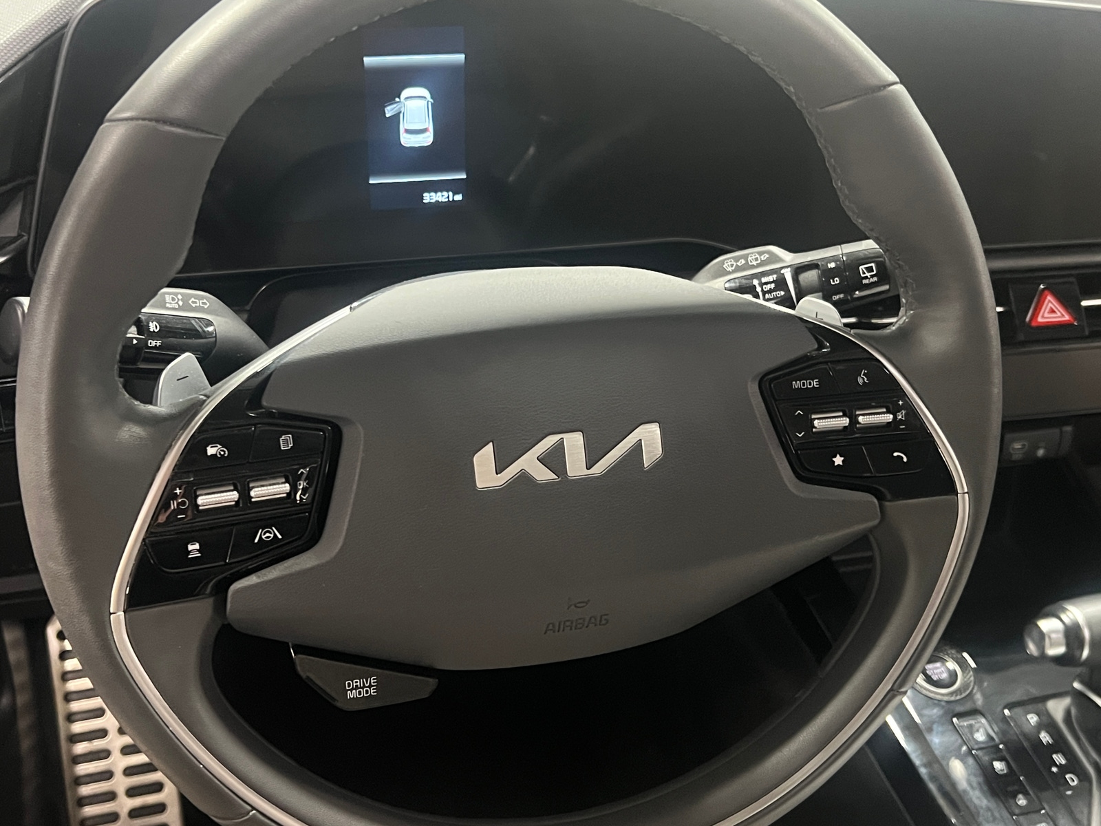 Thumbnail: 2023 Kia Niro - 4