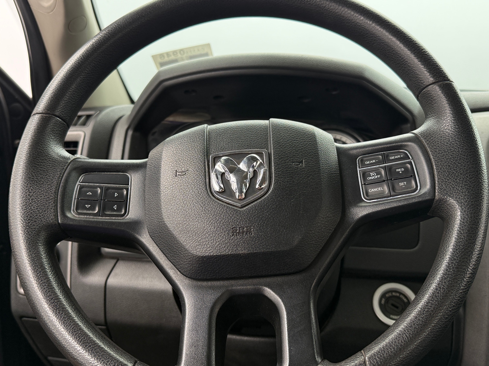 Thumbnail: 2019 RAM 1500 Classic - 3