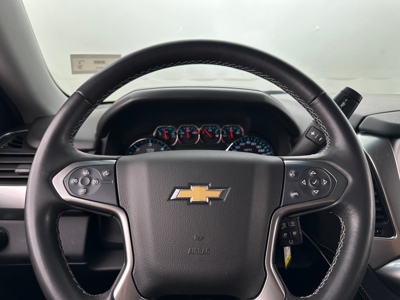 Thumbnail: 2018 Chevrolet Tahoe - 4