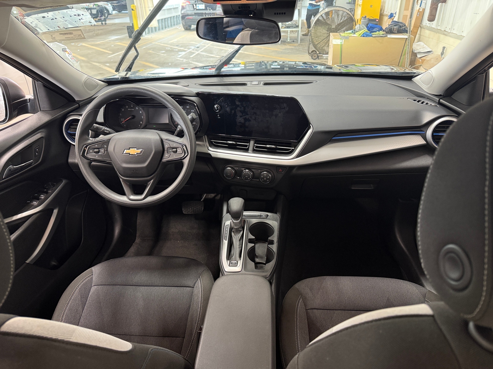 Thumbnail: 2025 Chevrolet Trax - 3