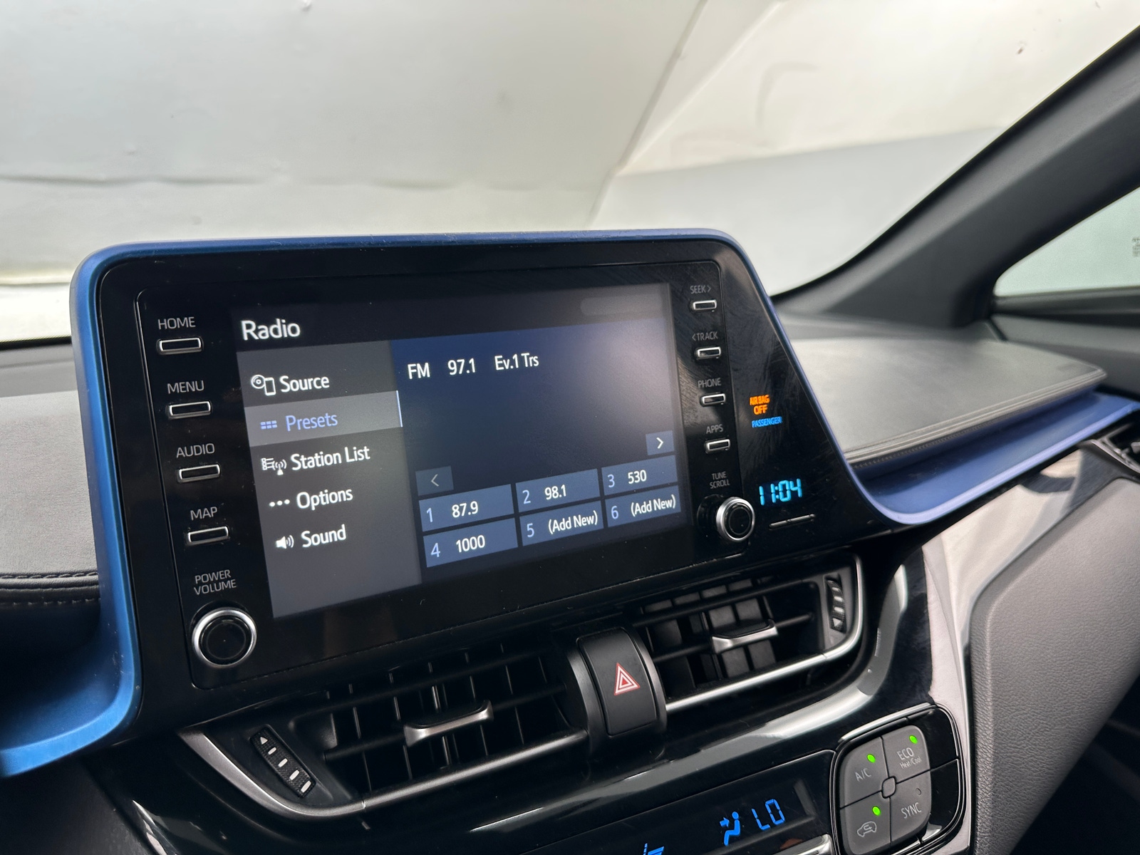 Thumbnail: 2019 Toyota C-HR - 4
