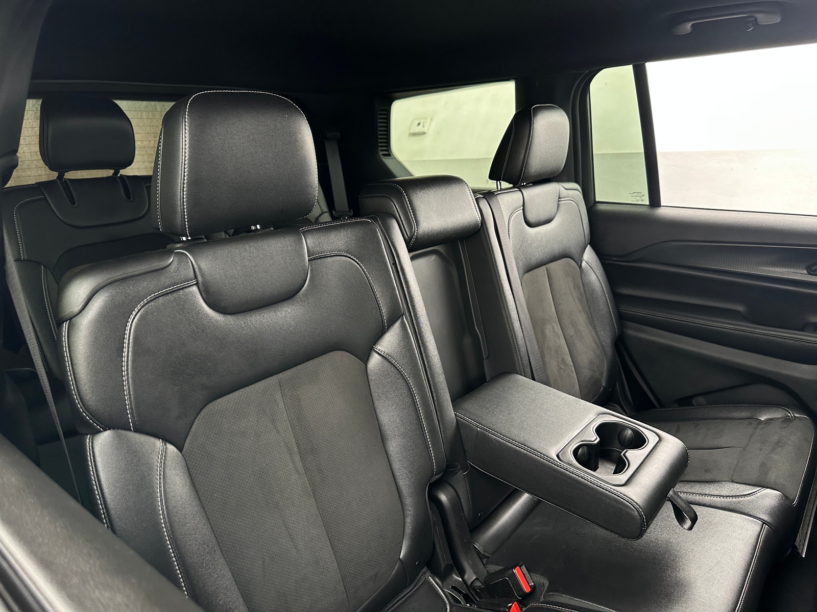 Thumbnail: 2024 Jeep Grand Cherokee L - 5