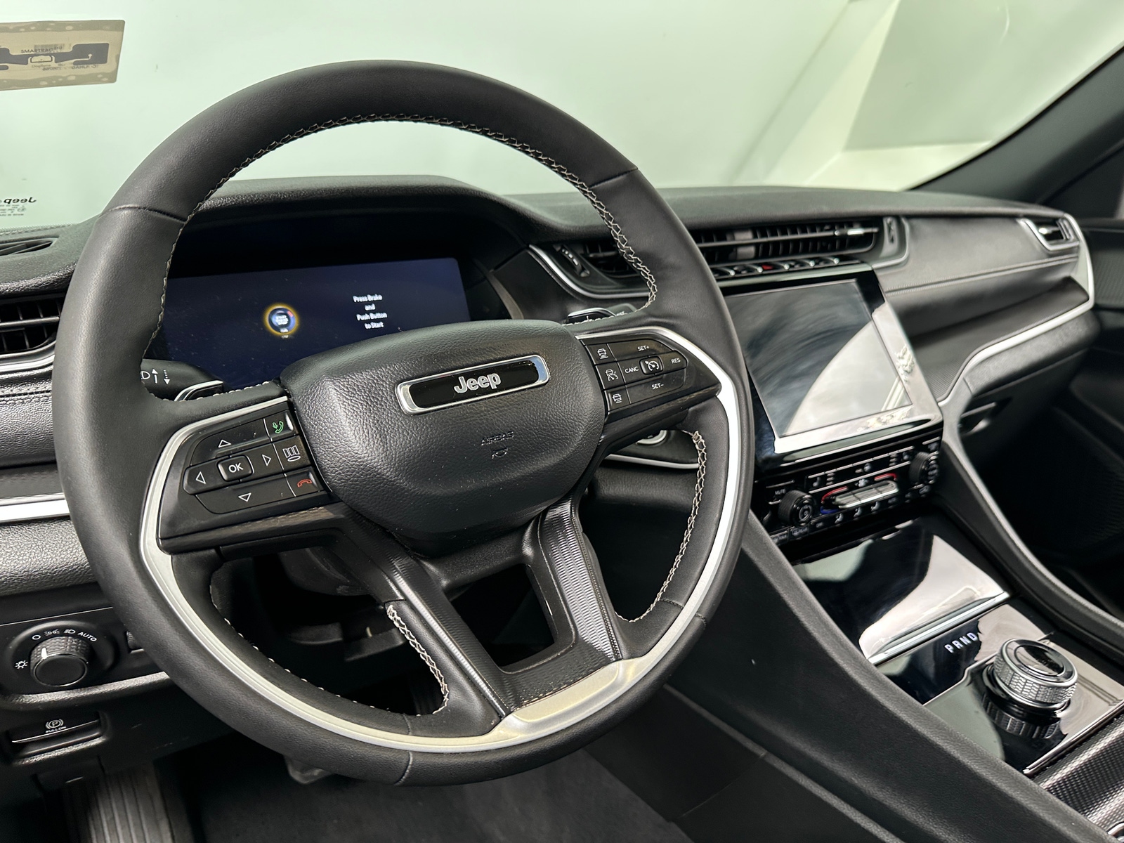 Thumbnail: 2025 Jeep Grand Cherokee - 4