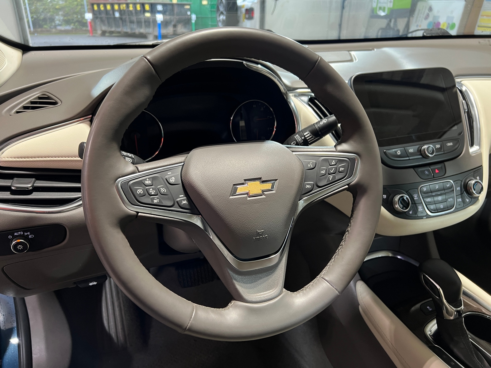 Thumbnail: 2024 Chevrolet Malibu - 4