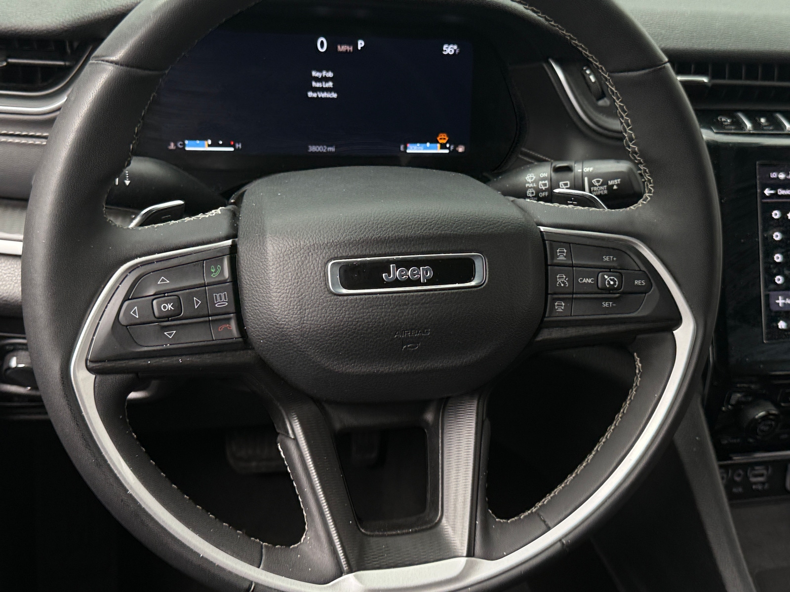 Thumbnail: 2024 Jeep Grand Cherokee L - 4