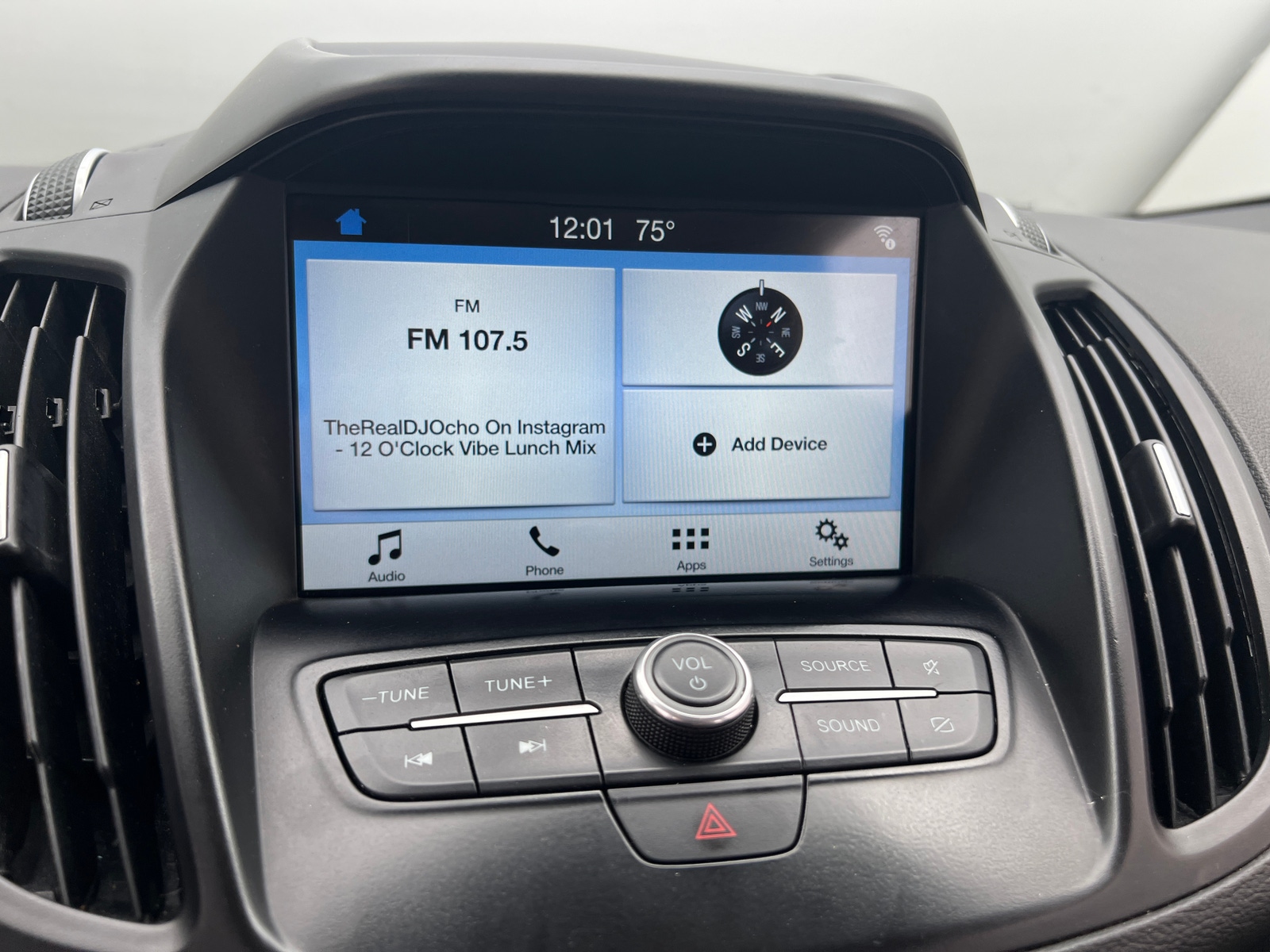 Thumbnail: 2019 Ford Escape - 4