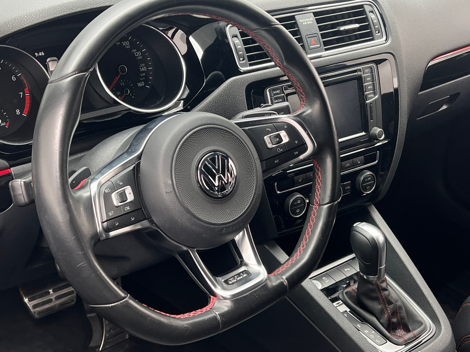 Thumbnail: 2017 Volkswagen Jetta - 4