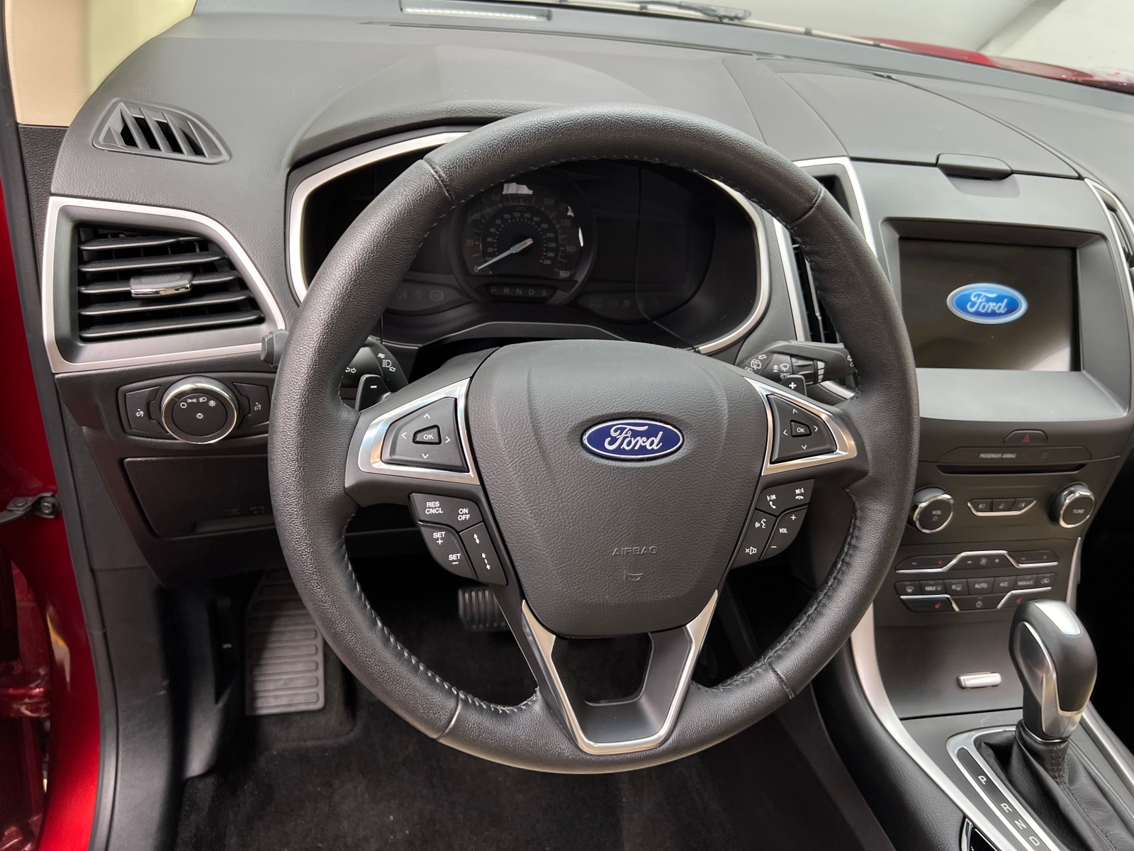 Thumbnail: 2018 Ford Edge - 4
