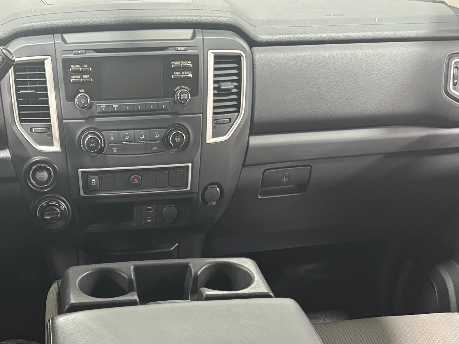 Thumbnail: 2017 Nissan Titan - 3