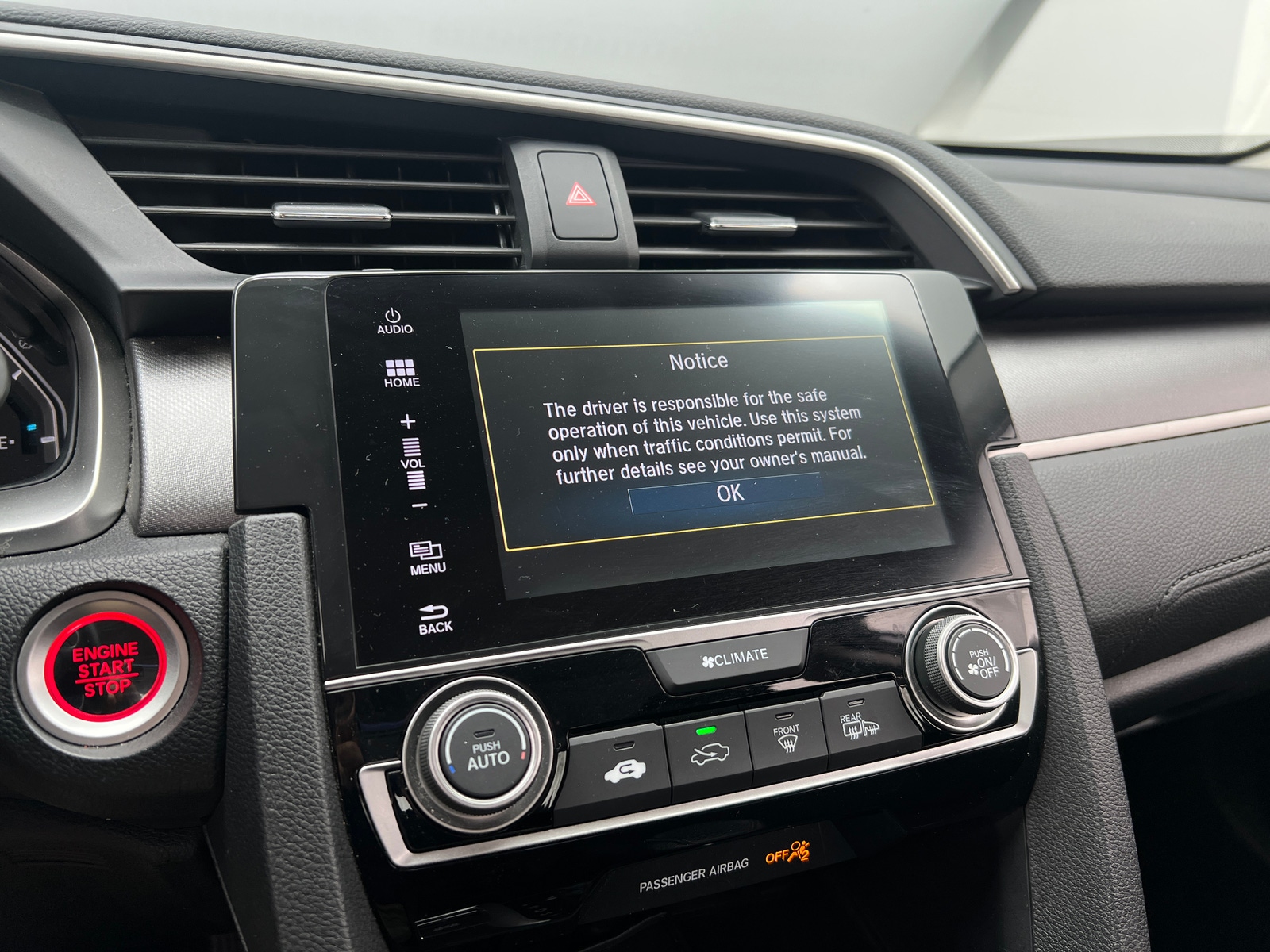 Thumbnail: 2016 Honda Civic - 4