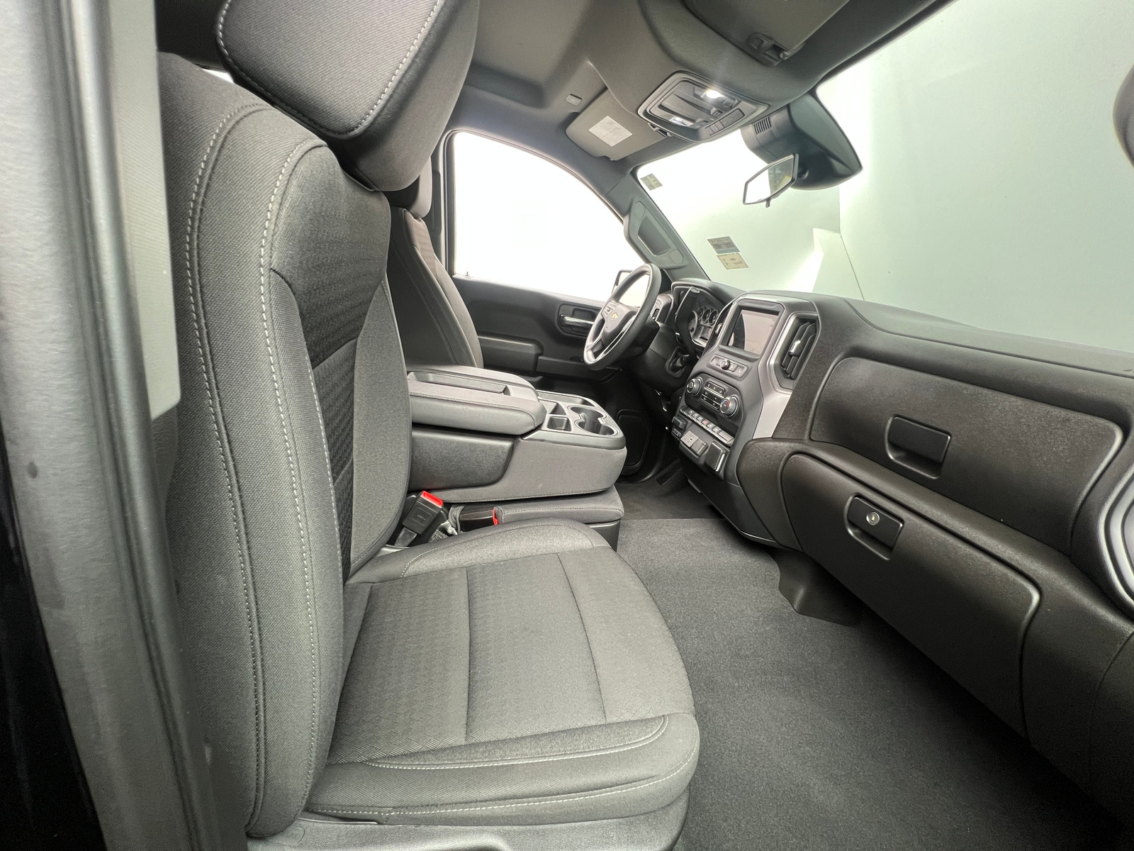 Thumbnail: 2024 Chevrolet Silverado 1500 - 2