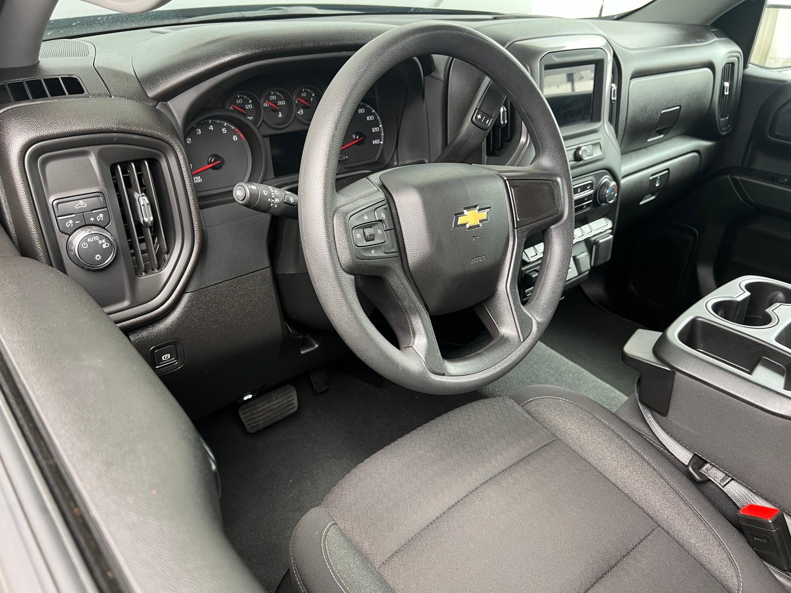 Thumbnail: 2024 Chevrolet Silverado 1500 - 3