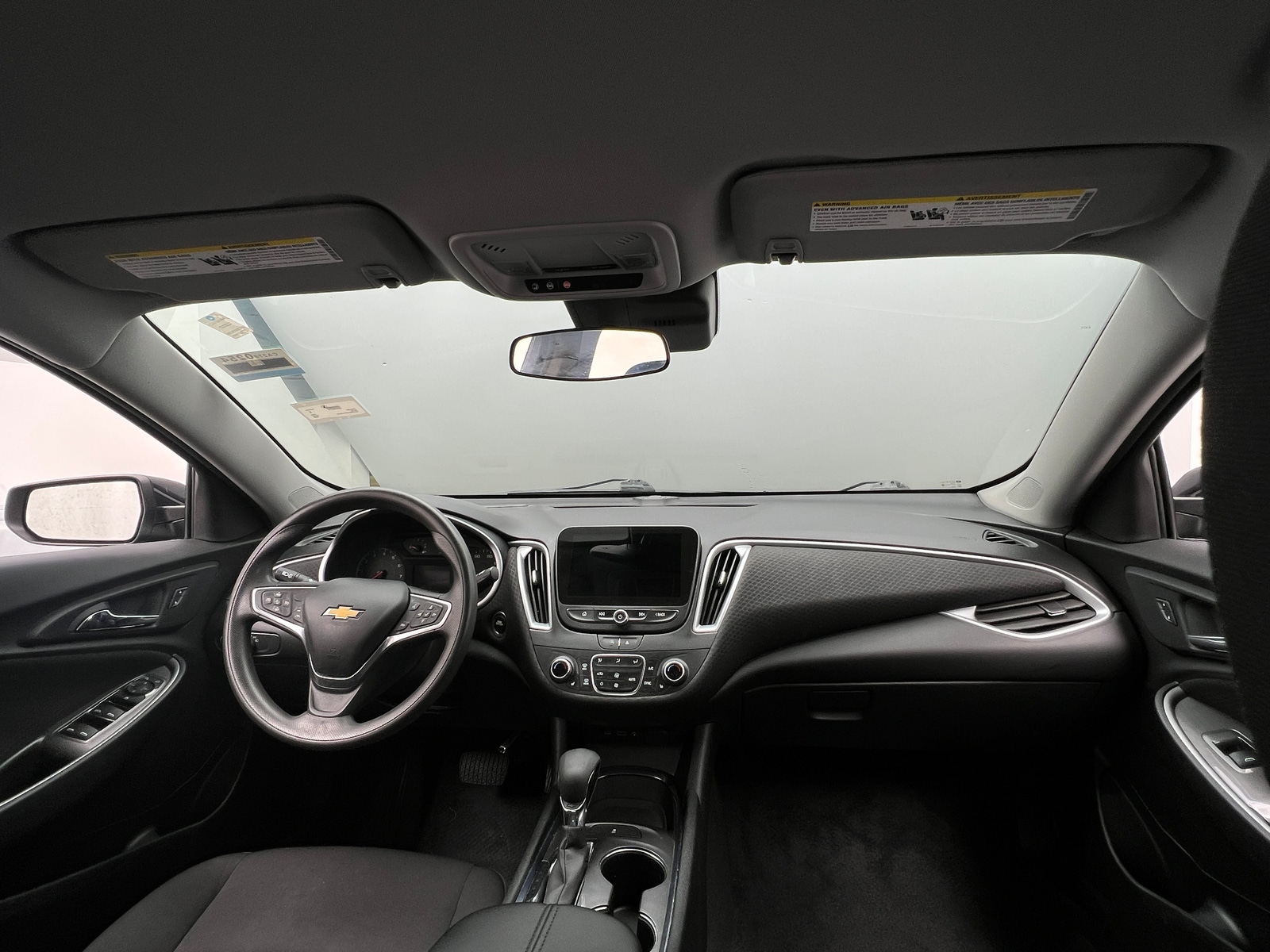 Thumbnail: 2023 Chevrolet Malibu - 3