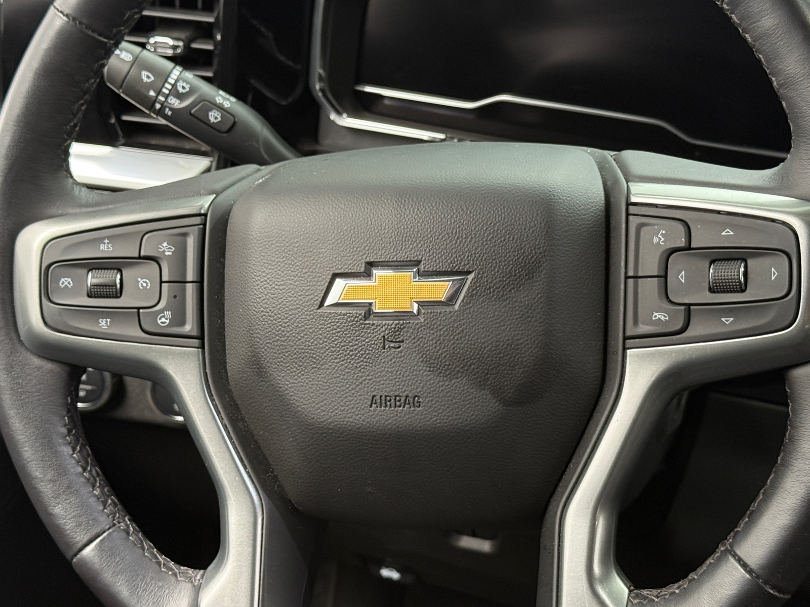 Thumbnail: 2022 Chevrolet Silverado 1500 - 5