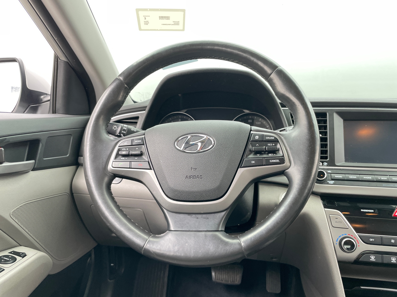 Thumbnail: 2017 Hyundai Elantra - 4